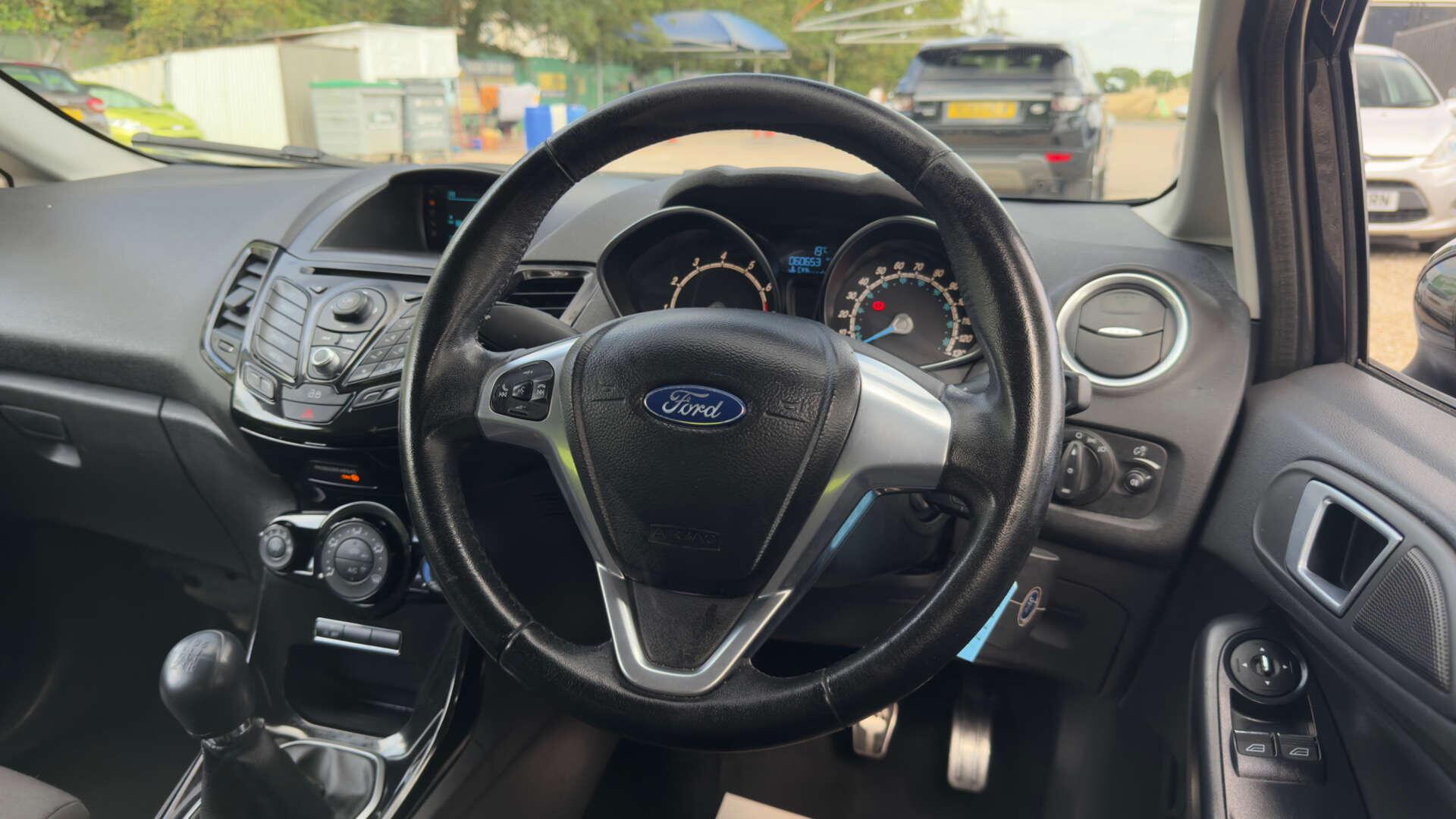 Ford Fiesta view 14