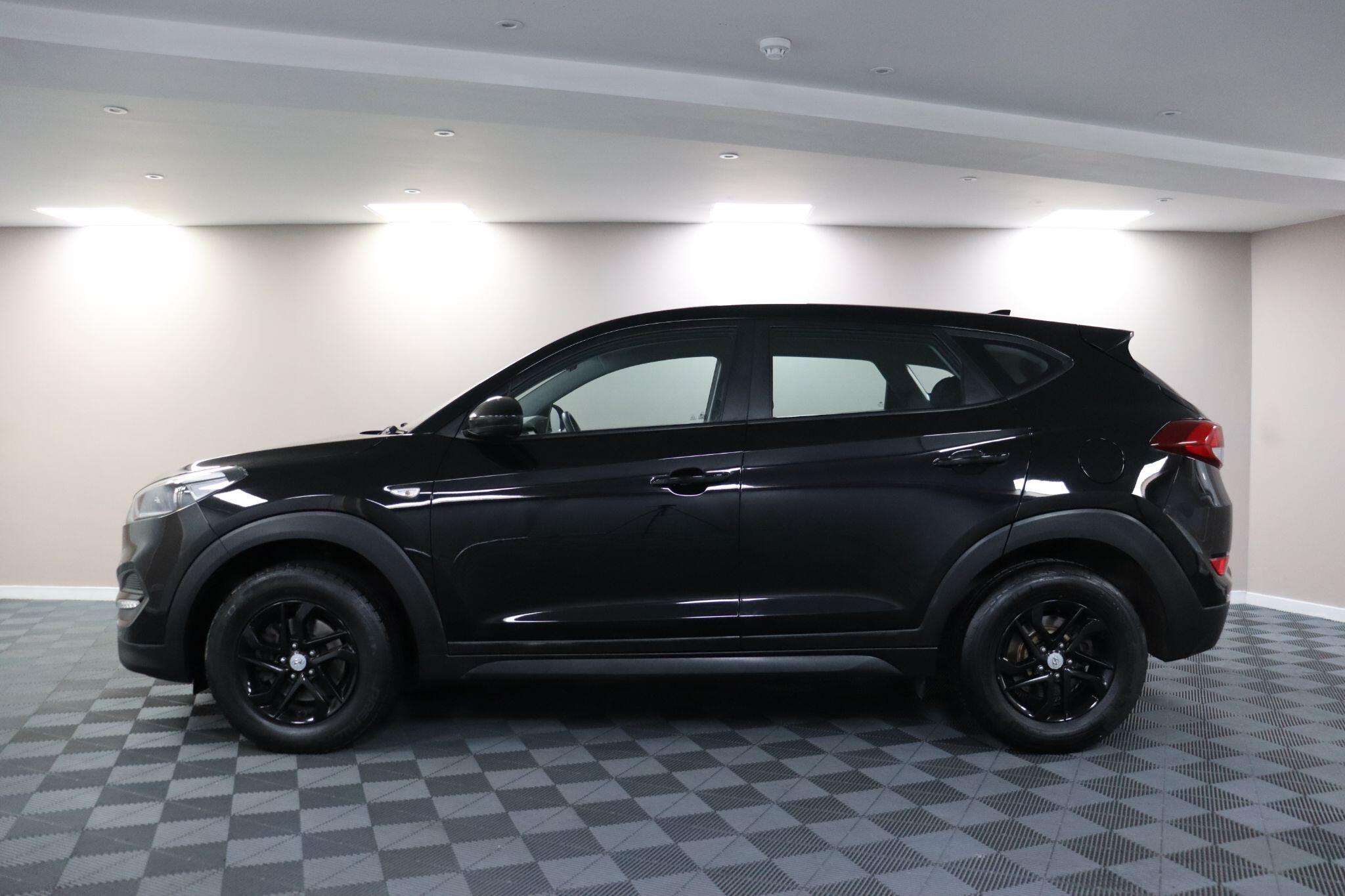 Hyundai Tucson view 18