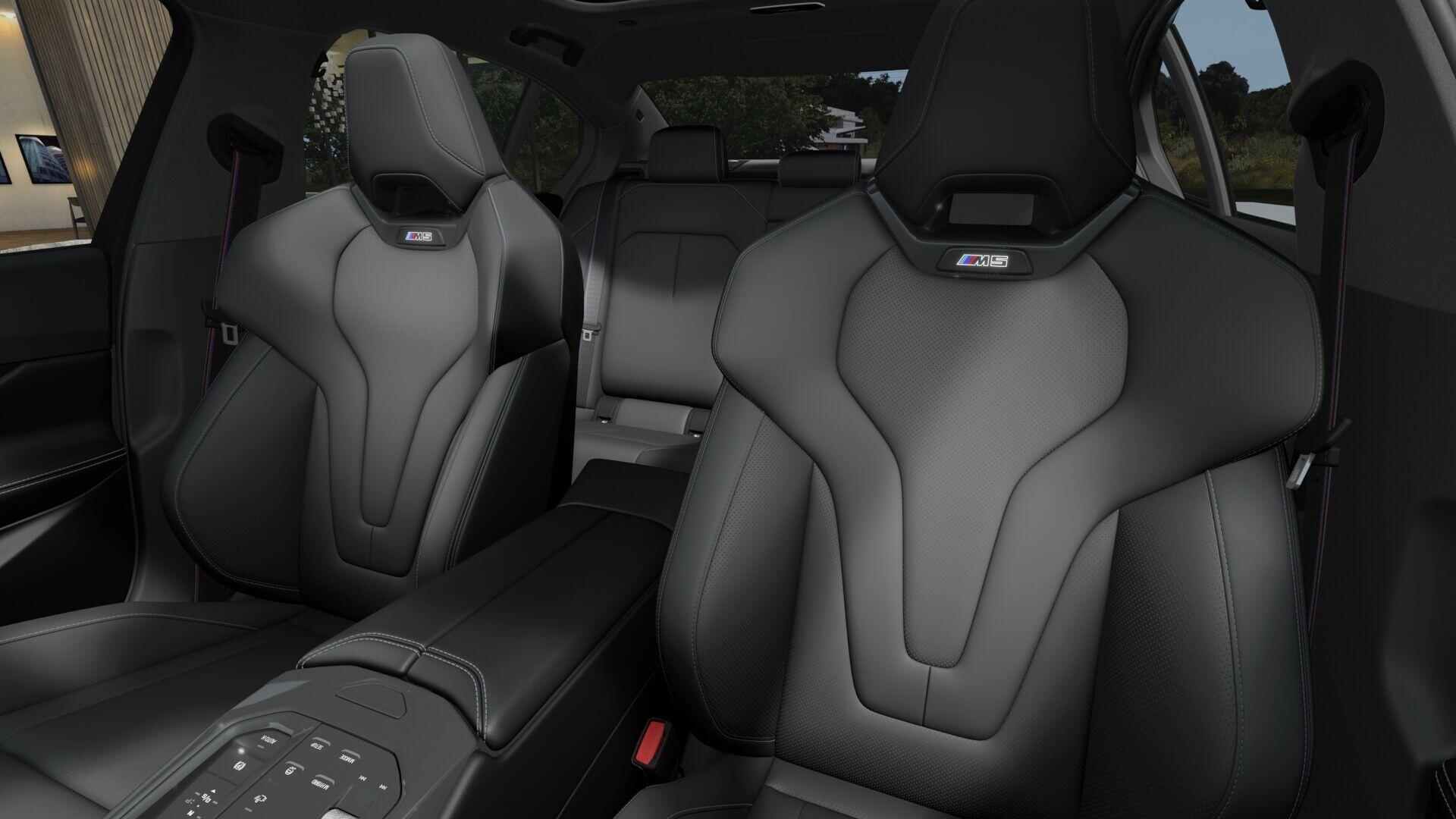 BMW M5 view 13