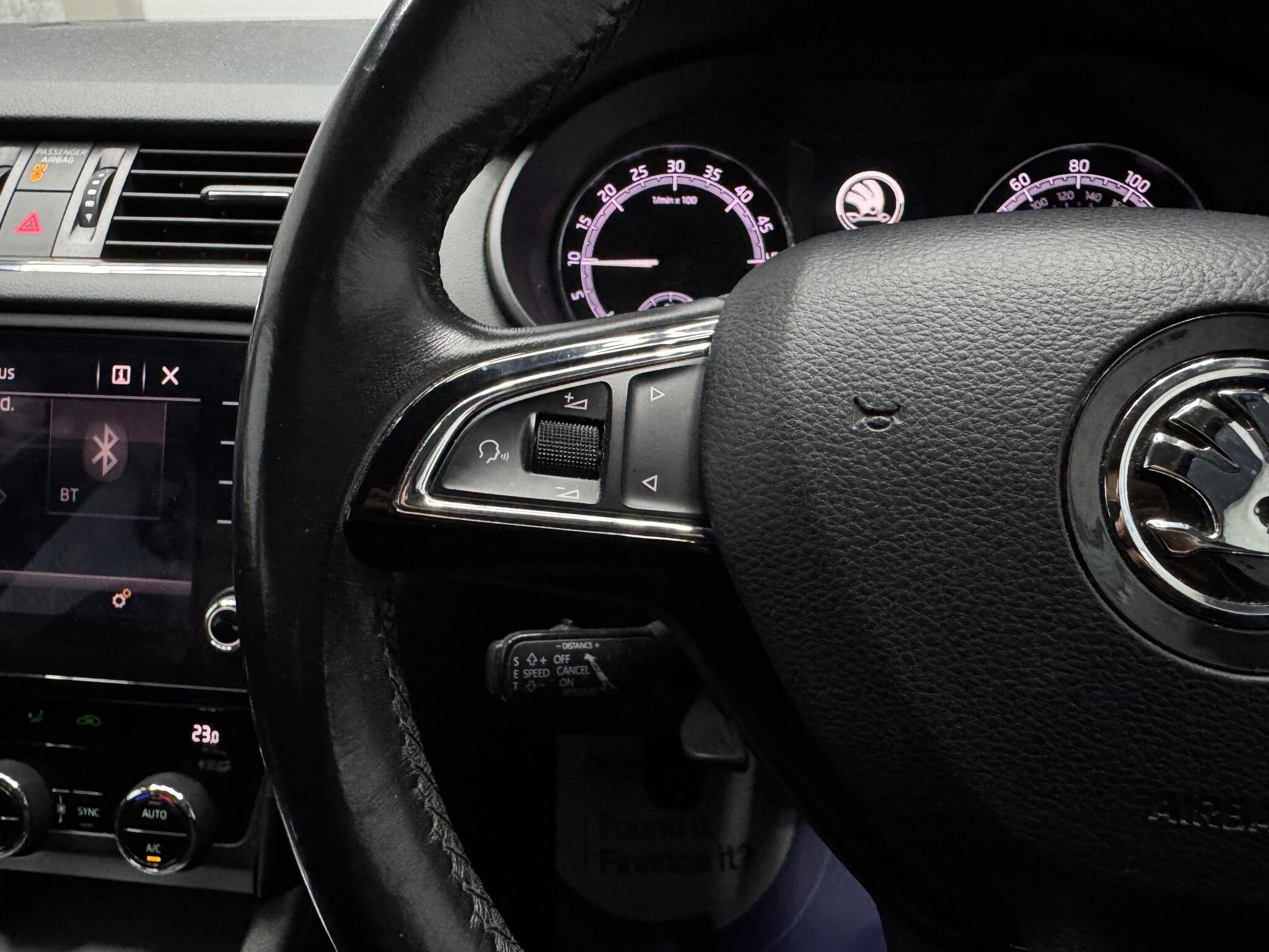 Skoda Octavia view 8