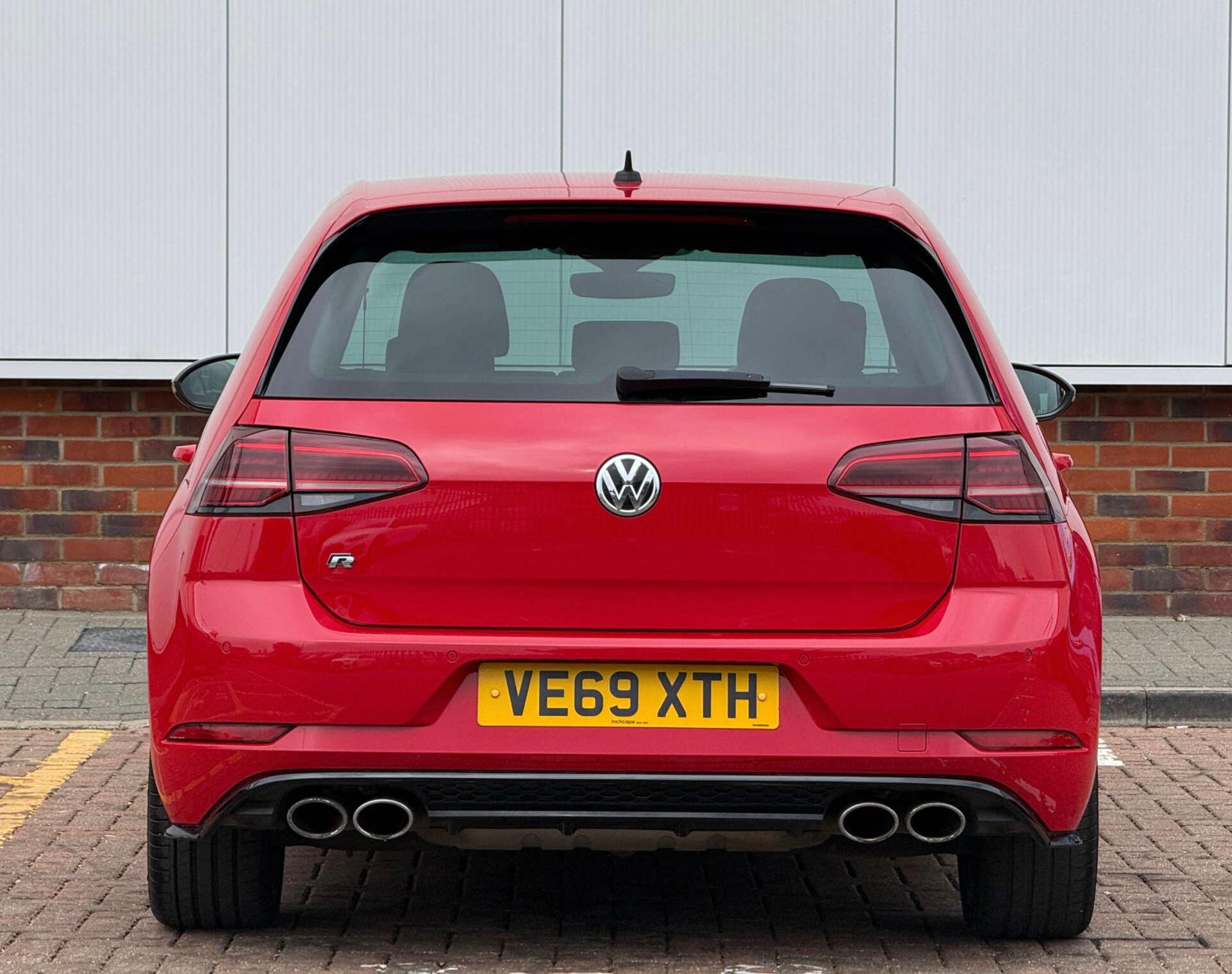 Volkswagen Golf view 6