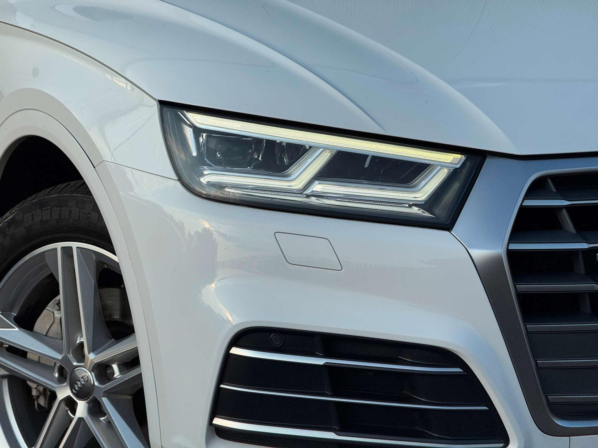 Audi Q5 view 20