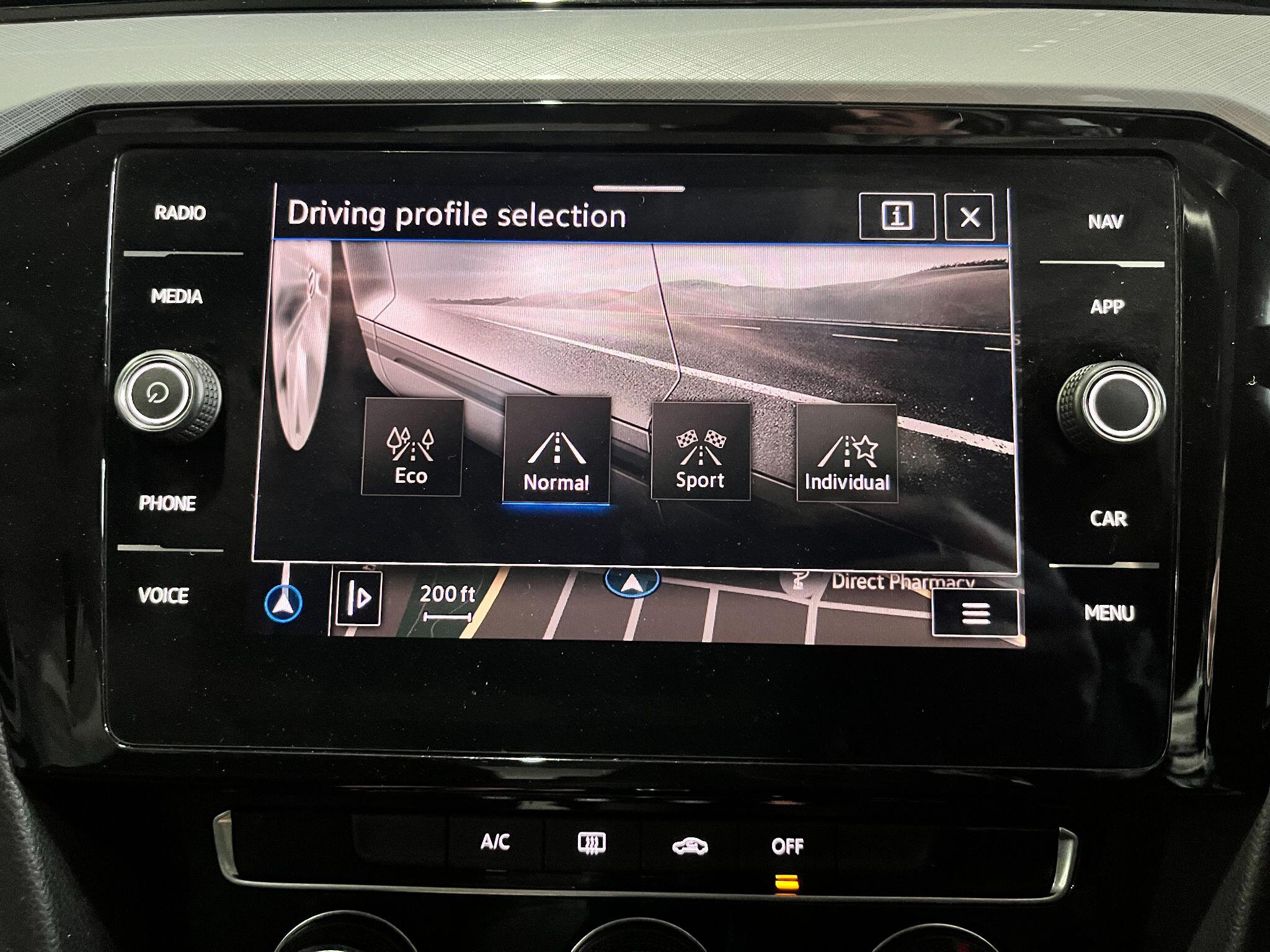 Volkswagen Passat view 38