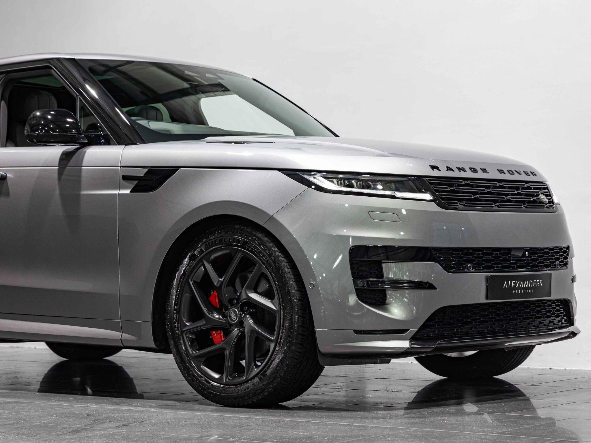 Land Rover Range Rover Sport view 10