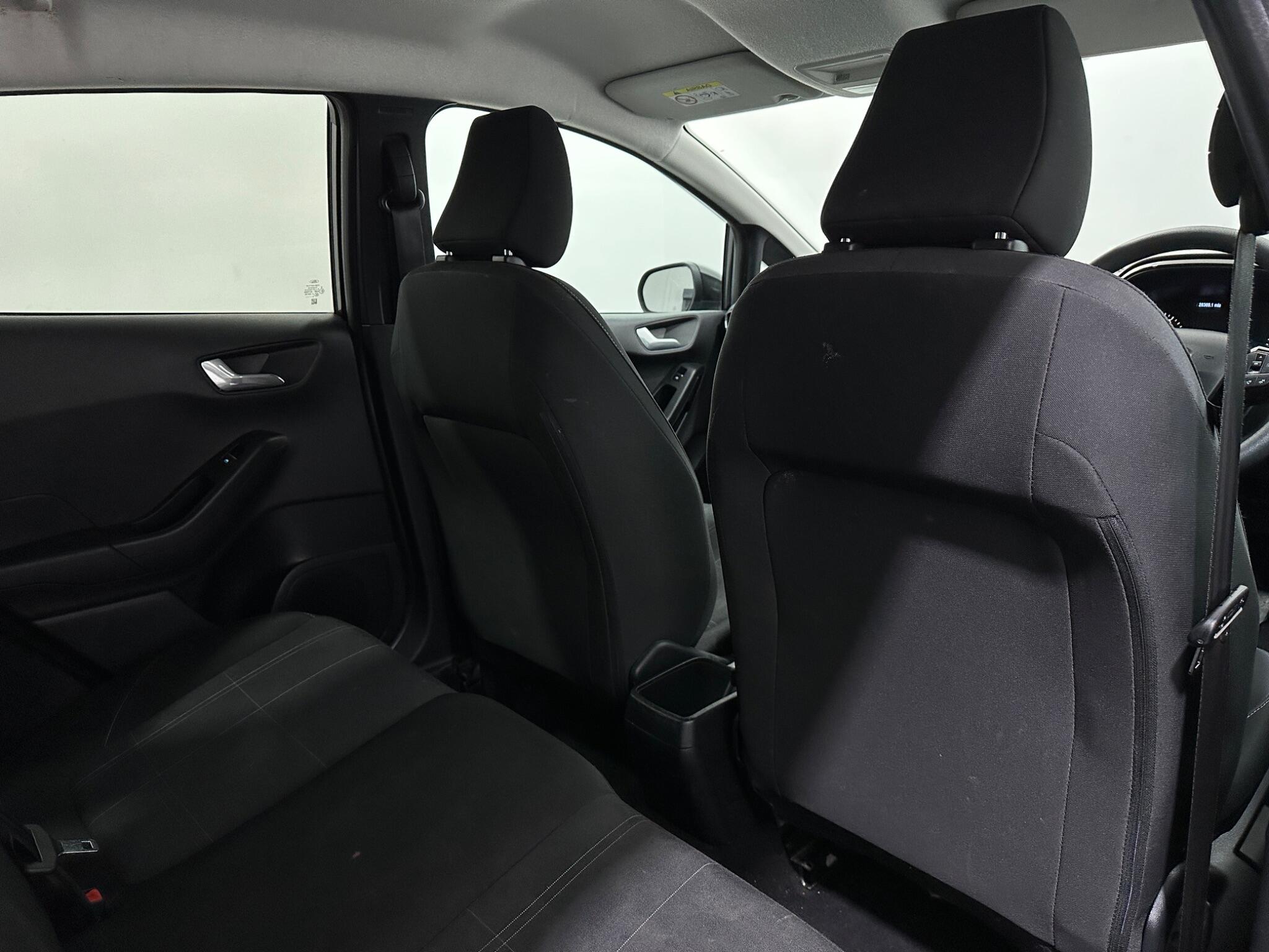 Ford Fiesta view 39