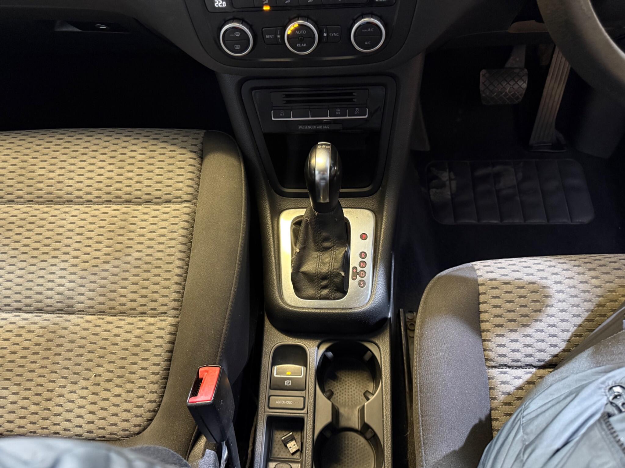 2013 Volkswagen Sharan 2.0 TDI BlueMotion Tech S DSG Euro 5 (s/s) 5dr • 139,000 miles image 15