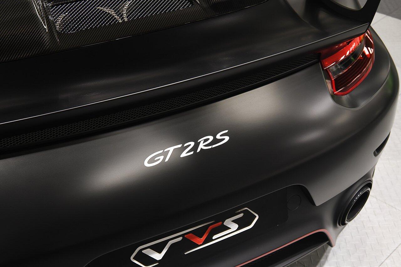 Porsche 911 view 46