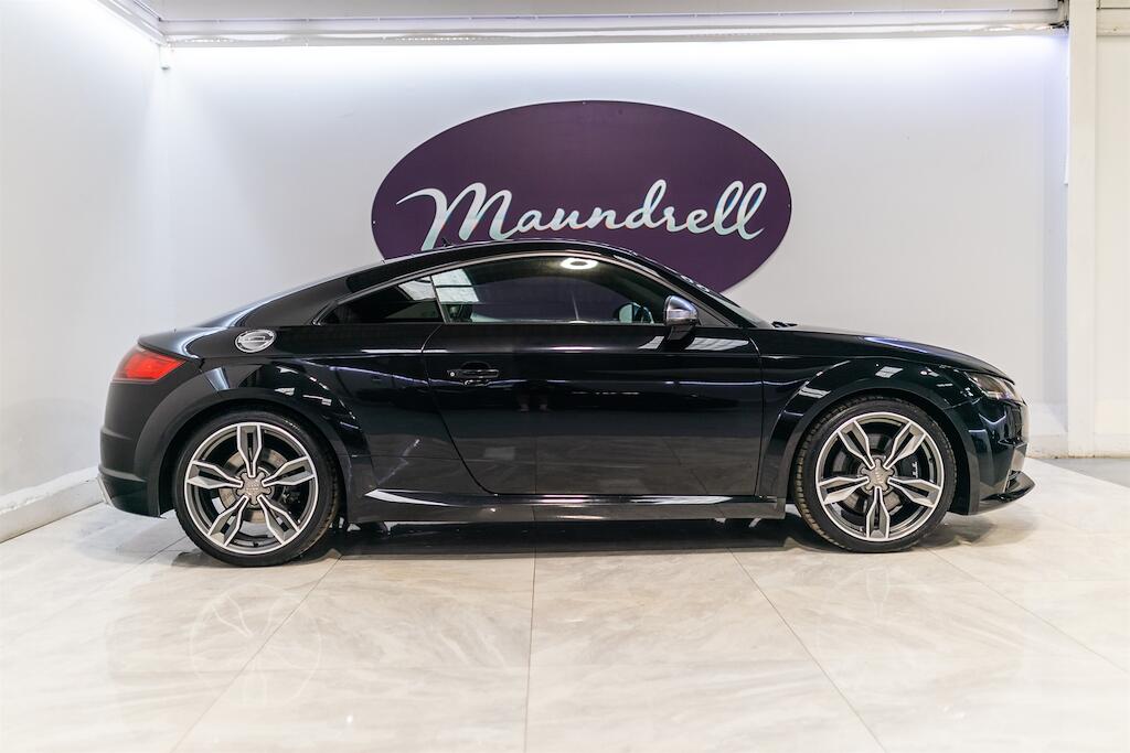 Audi TTS view 2