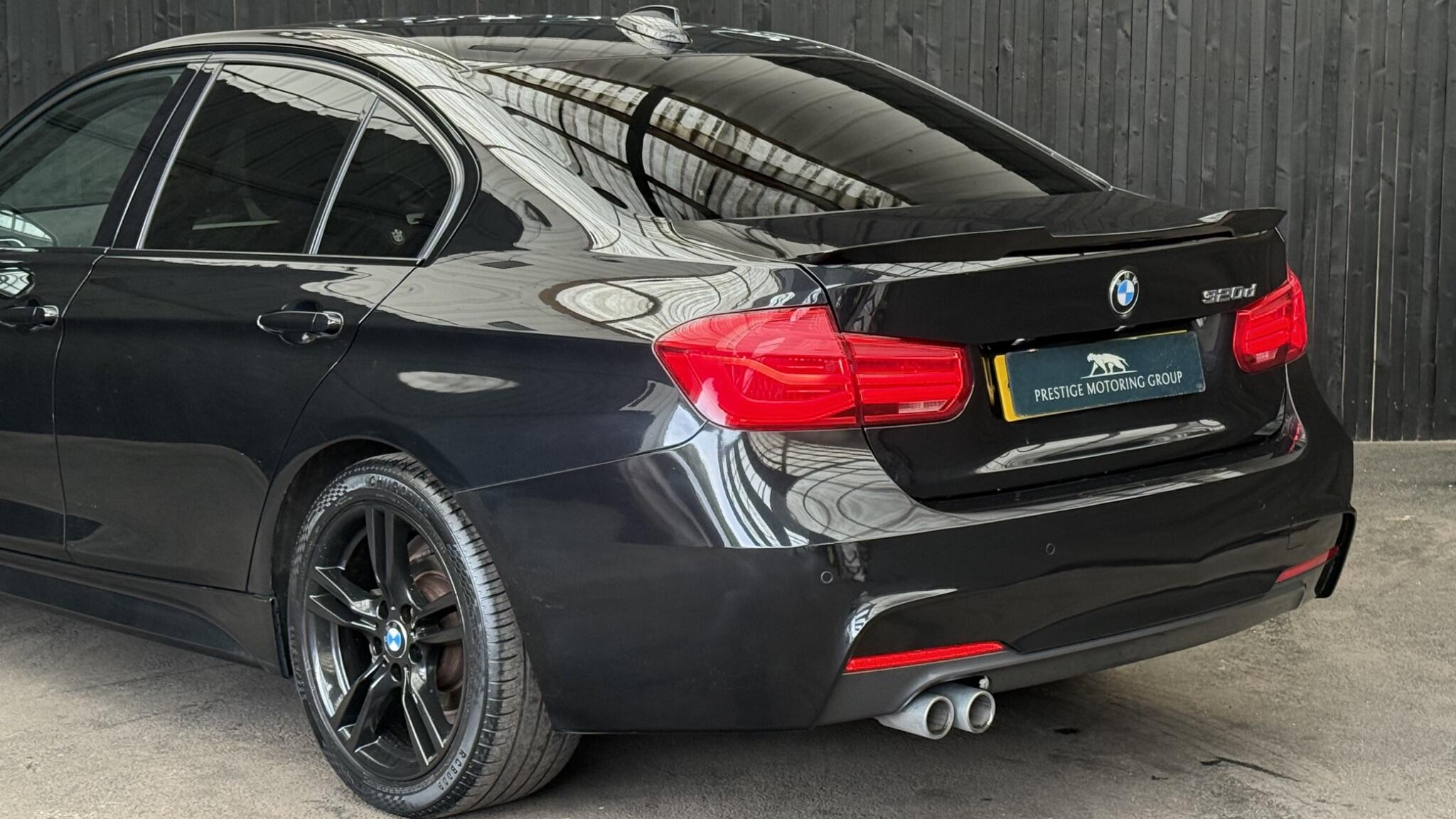 BMW 3 Series view 13