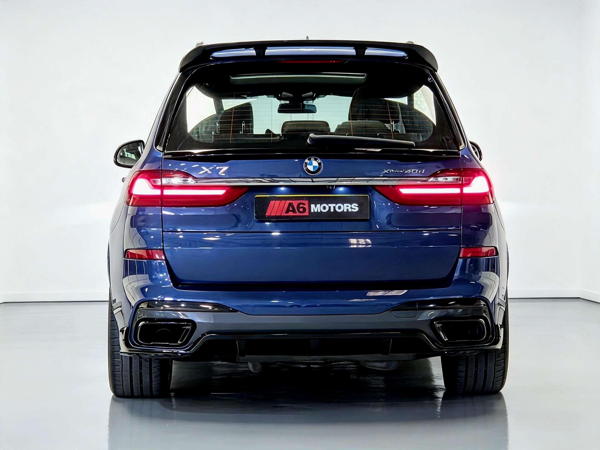 BMW X7 view 12