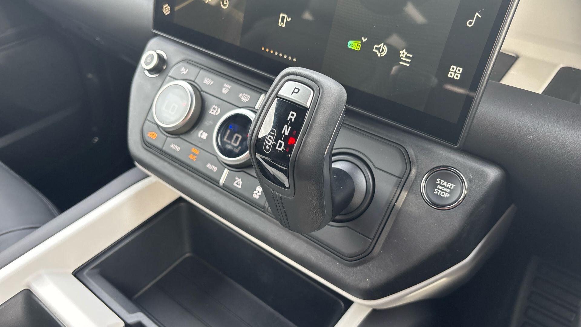 Land Rover Defender view 8