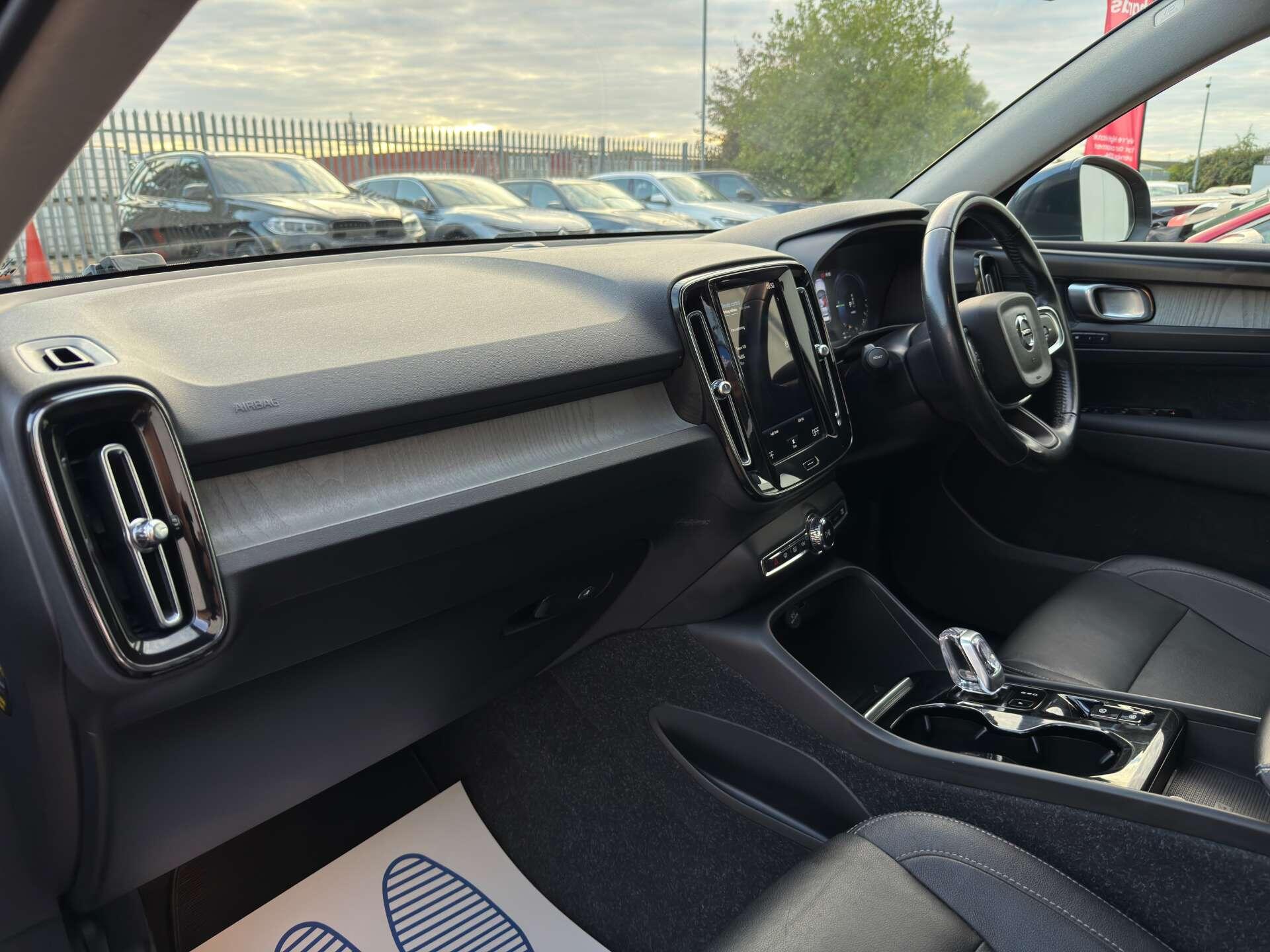 Volvo XC40 view 55