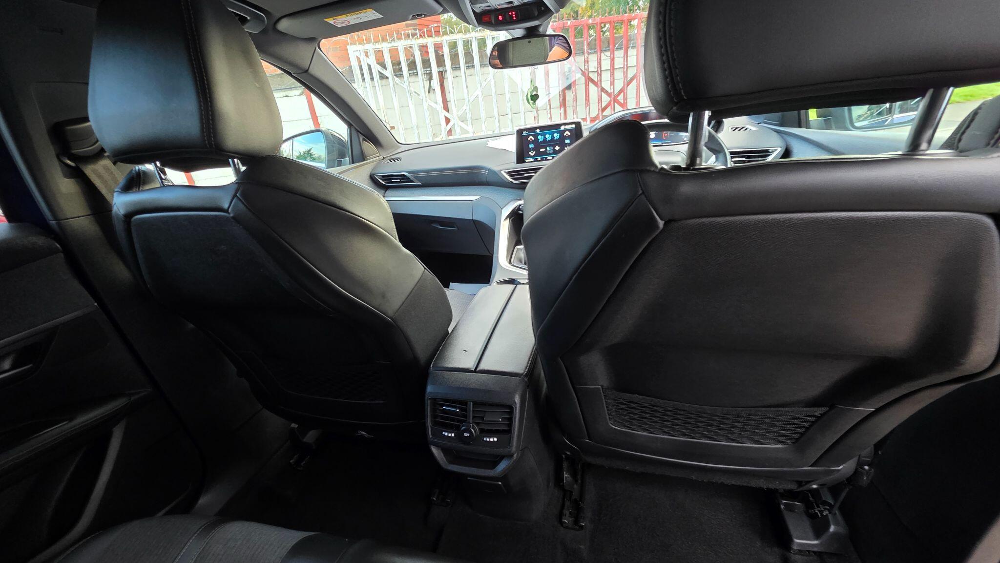 Peugeot 3008 view 32