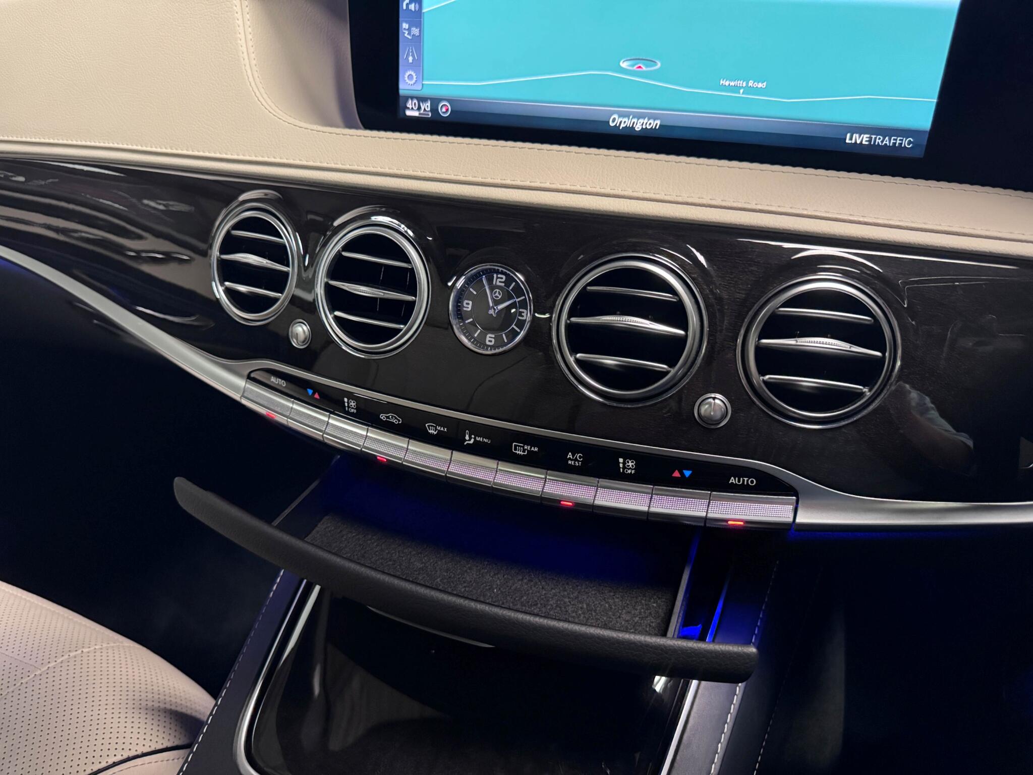 Mercedes-Benz S Class view 39