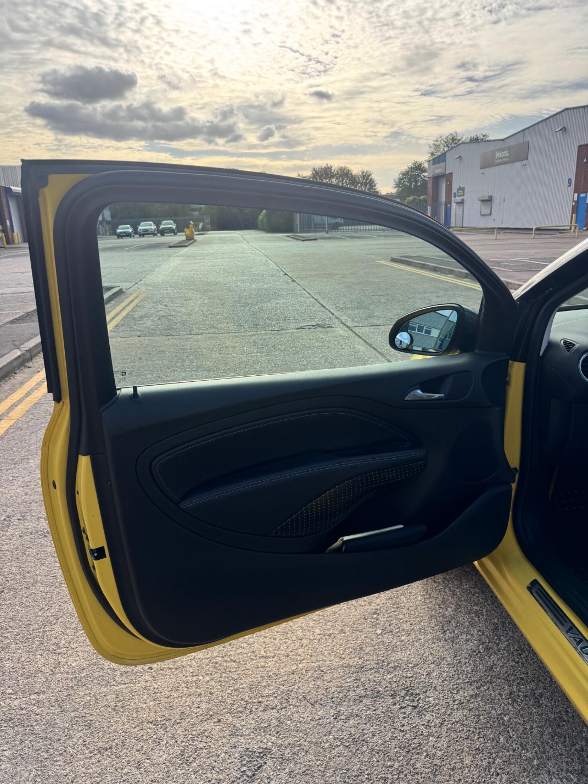 Vauxhall Adam view 24