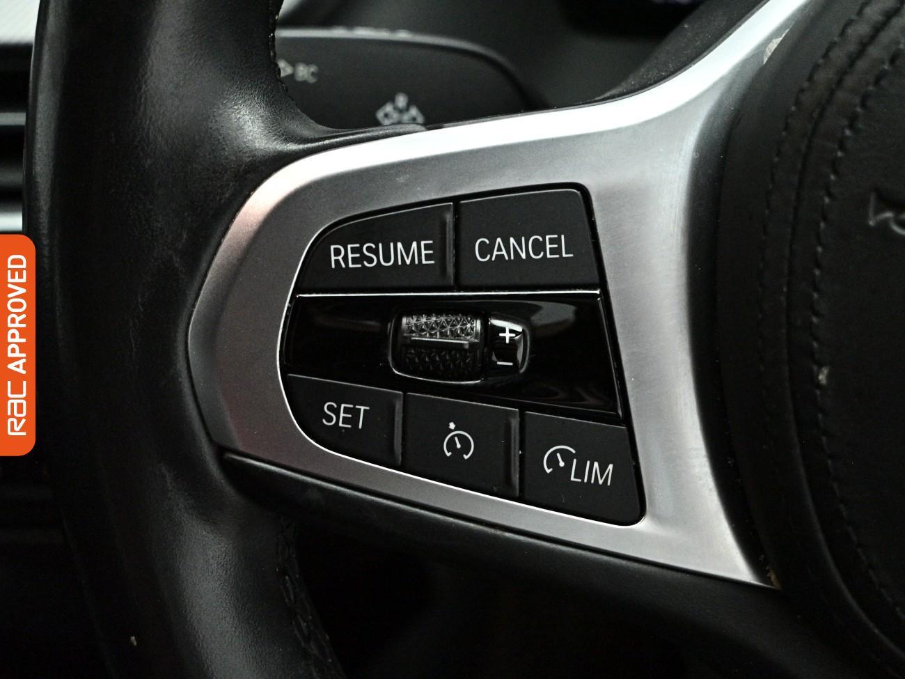 BMW 1 Series view 23