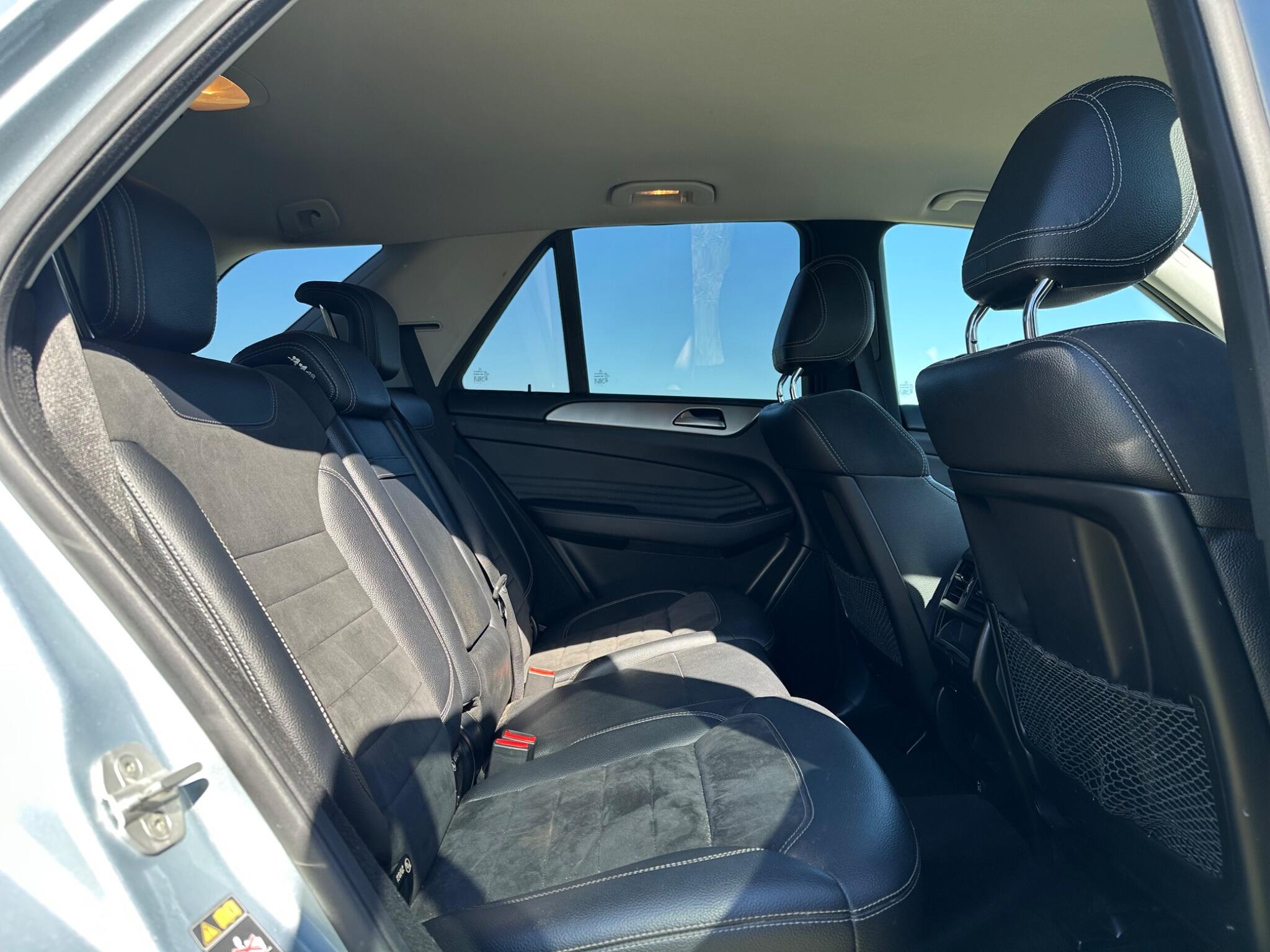 Mercedes-Benz M Class view 15