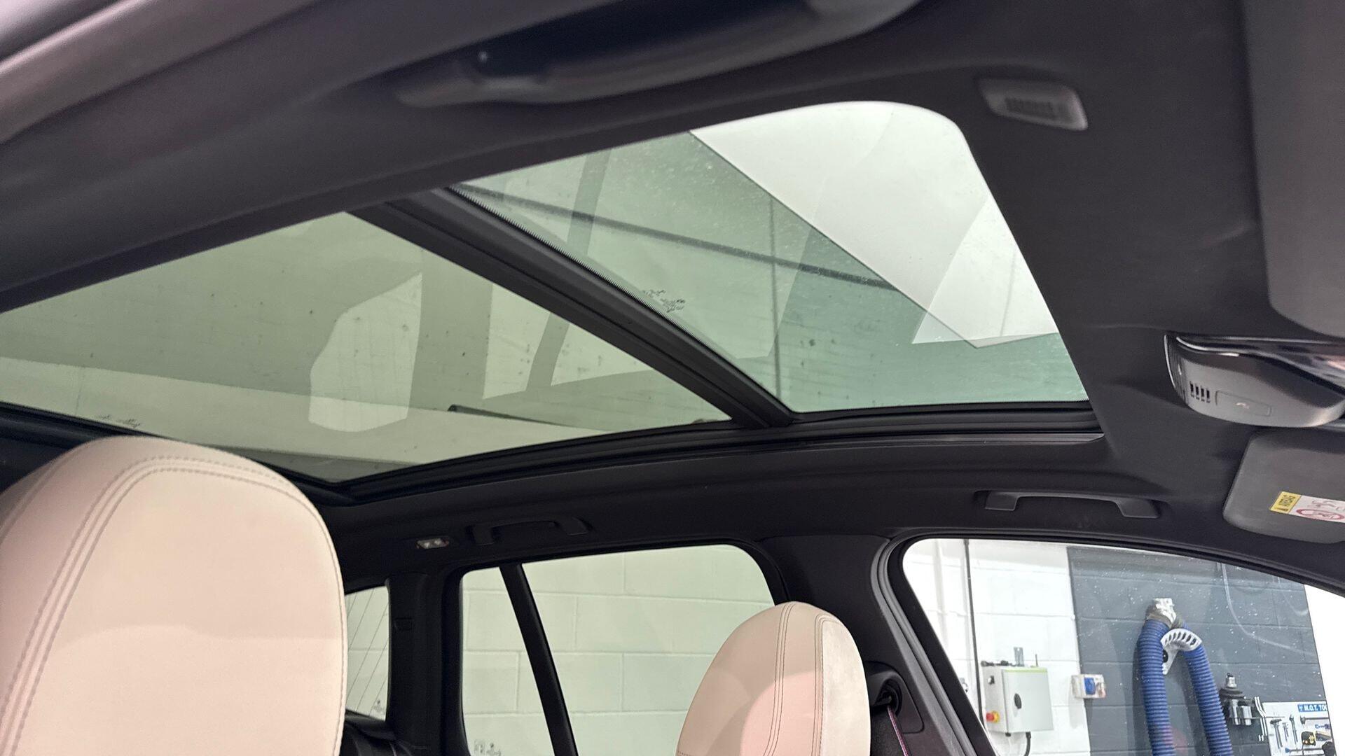 BMW X3 view 22
