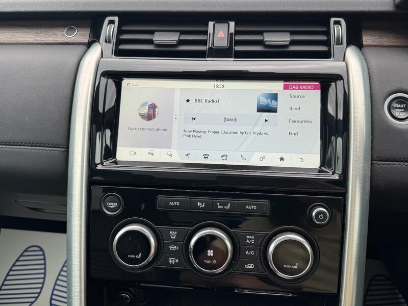 Land Rover Discovery view 40