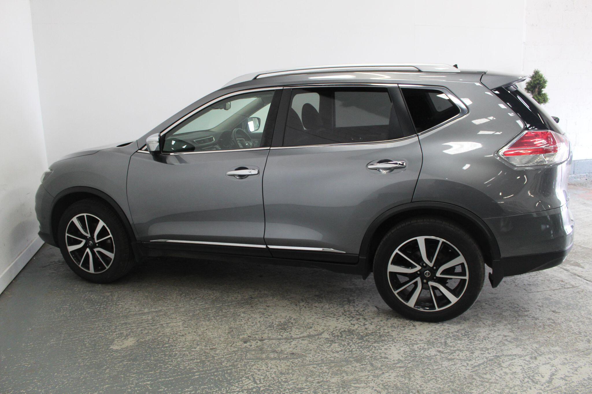 Nissan X-Trail view 10