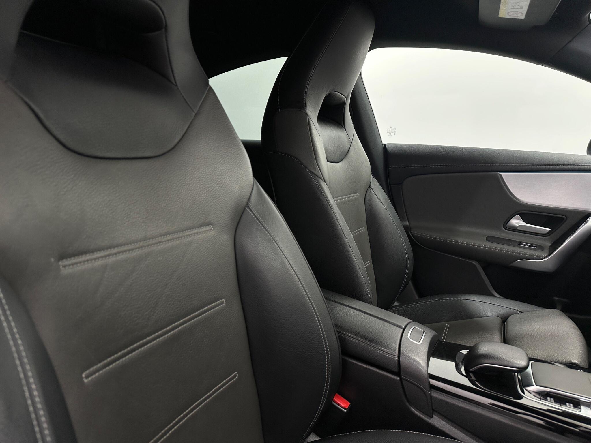 Mercedes-Benz Cla view 33