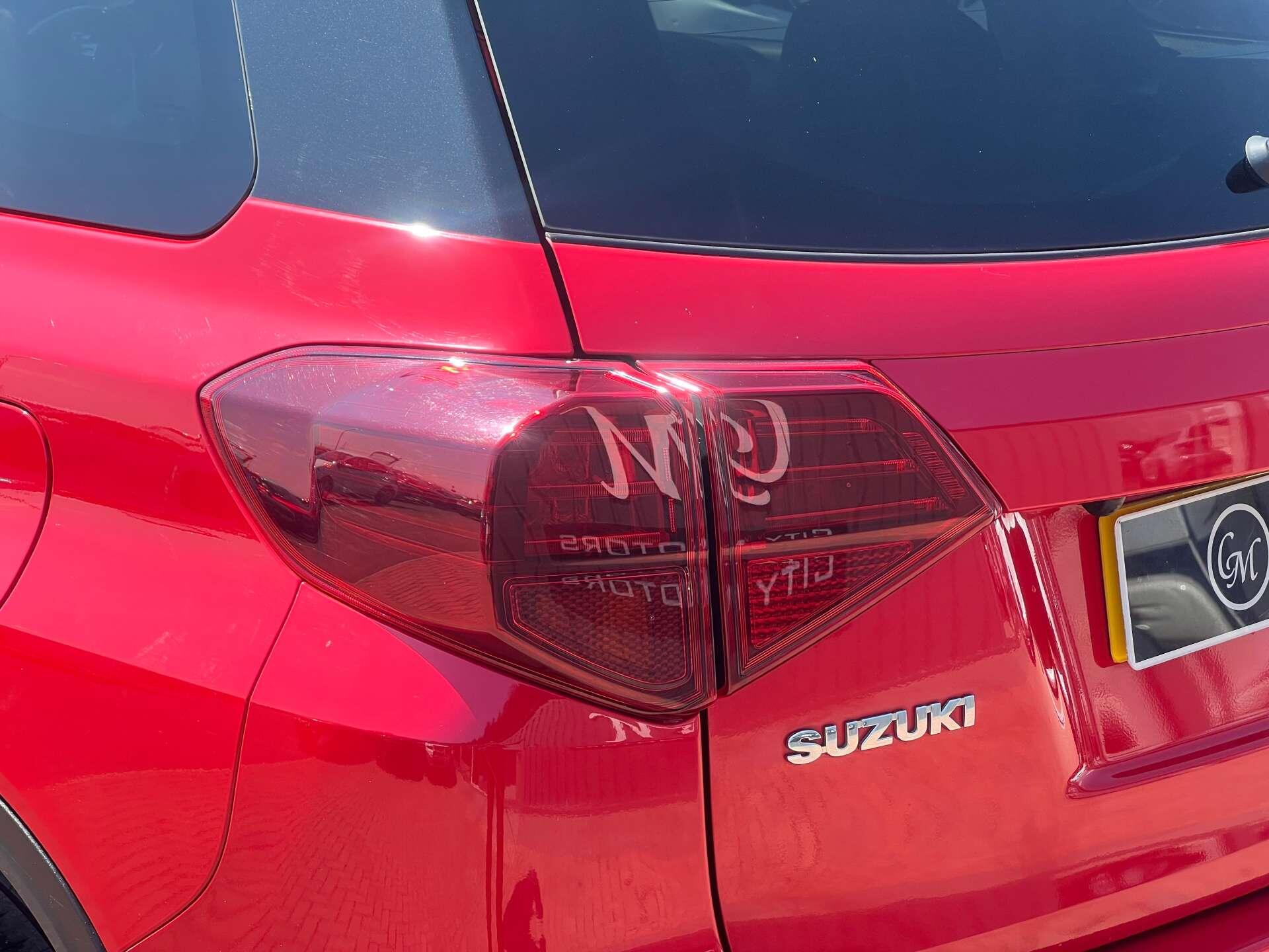 Suzuki Vitara view 13