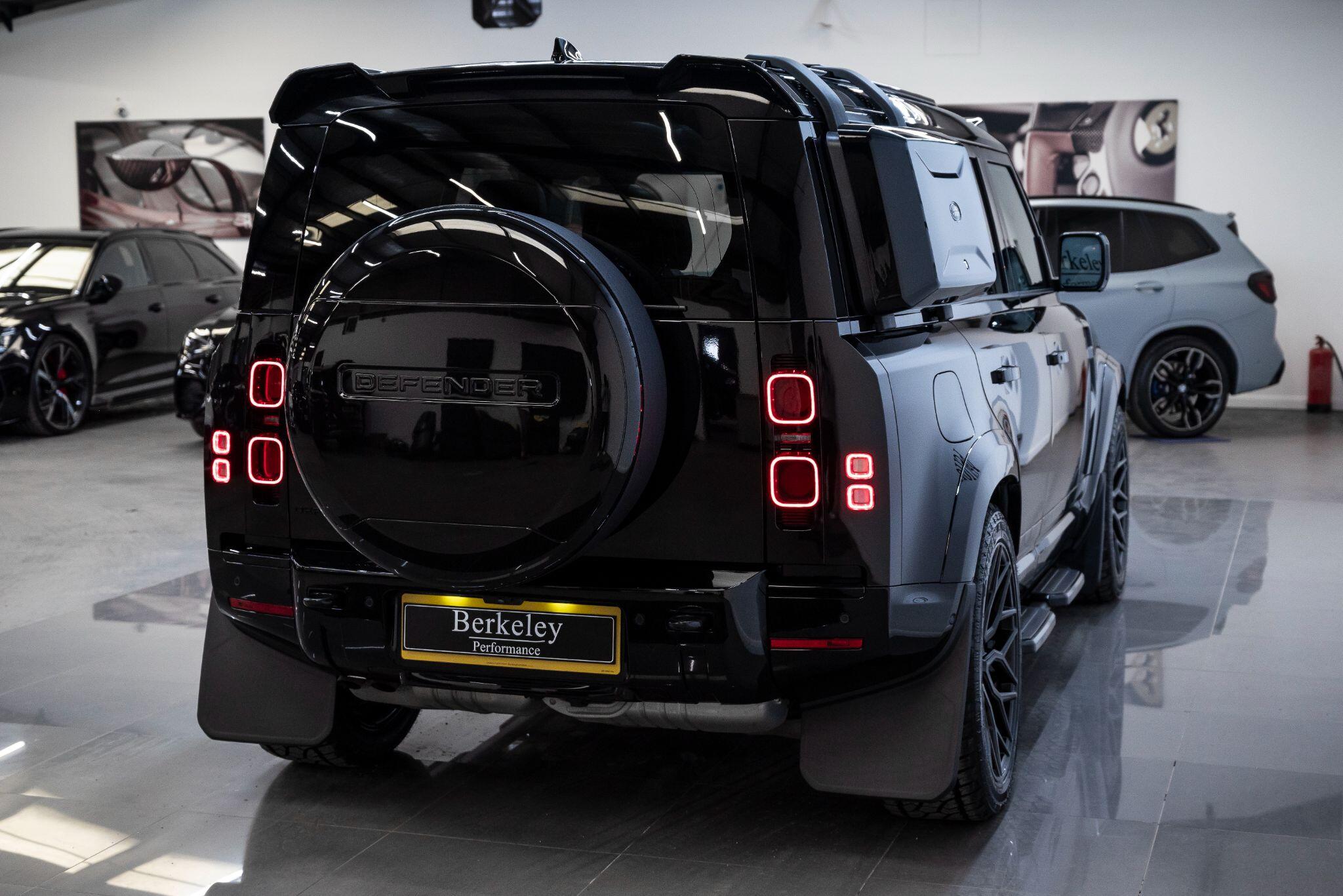 Land Rover Defender view 13