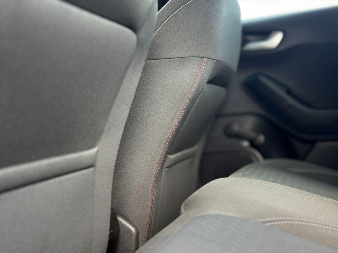 Ford Fiesta view 105