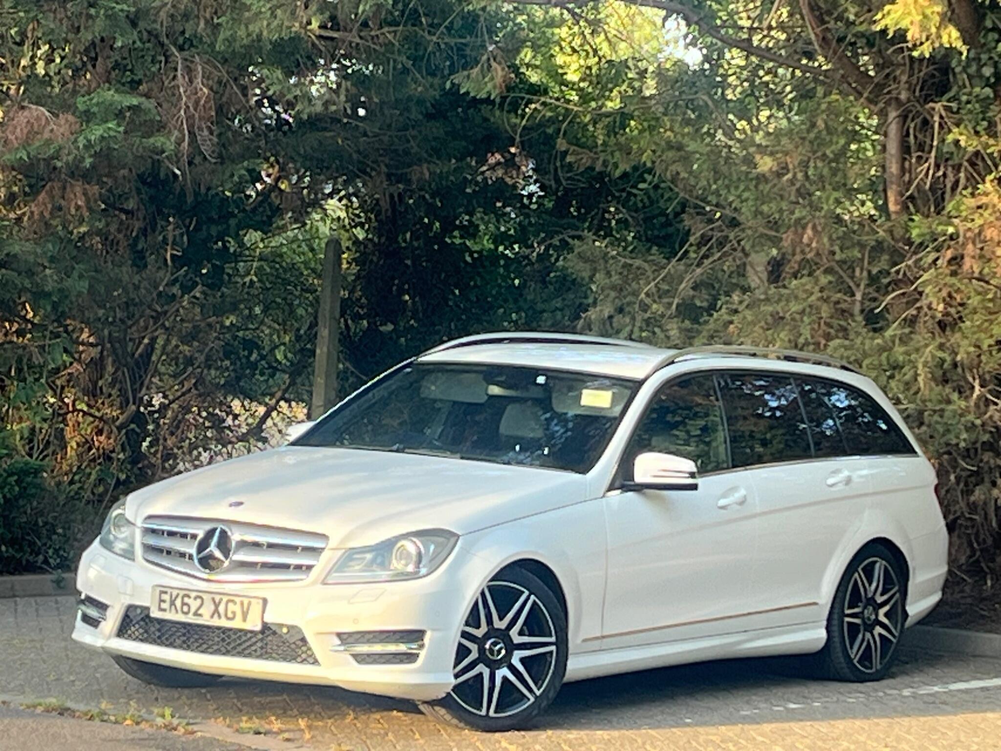 Mercedes-Benz C-Class view 3