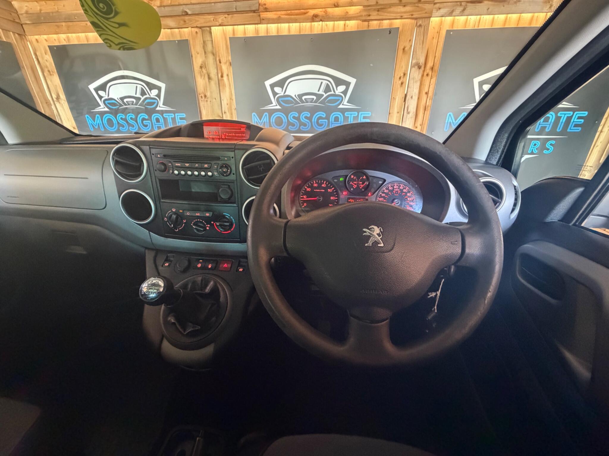 Peugeot Partner Tepee view 27