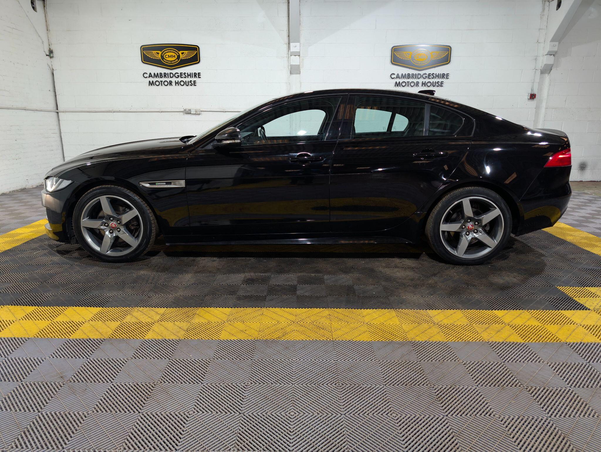 Jaguar Xe view 37