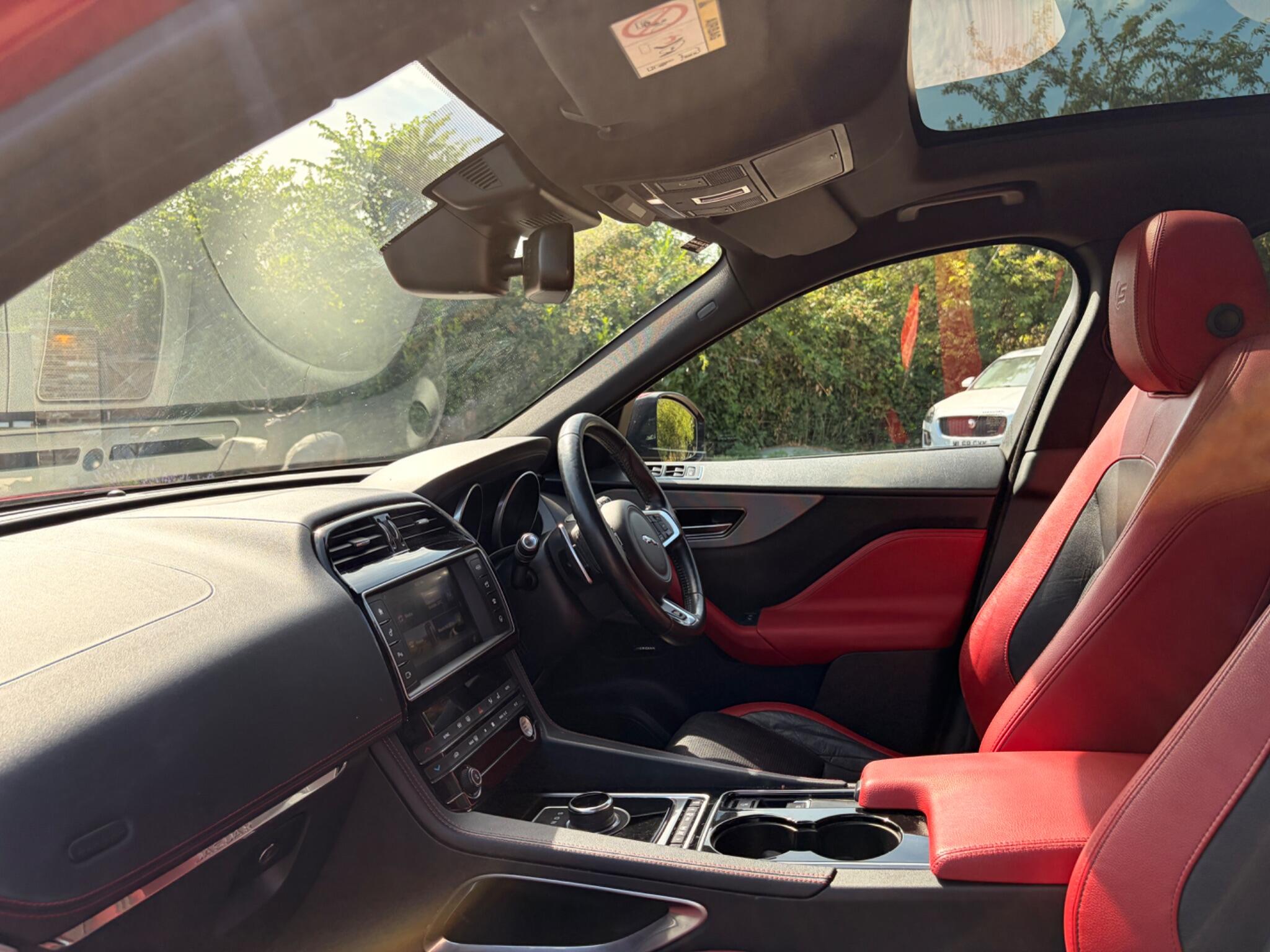 Jaguar F-Pace view 12