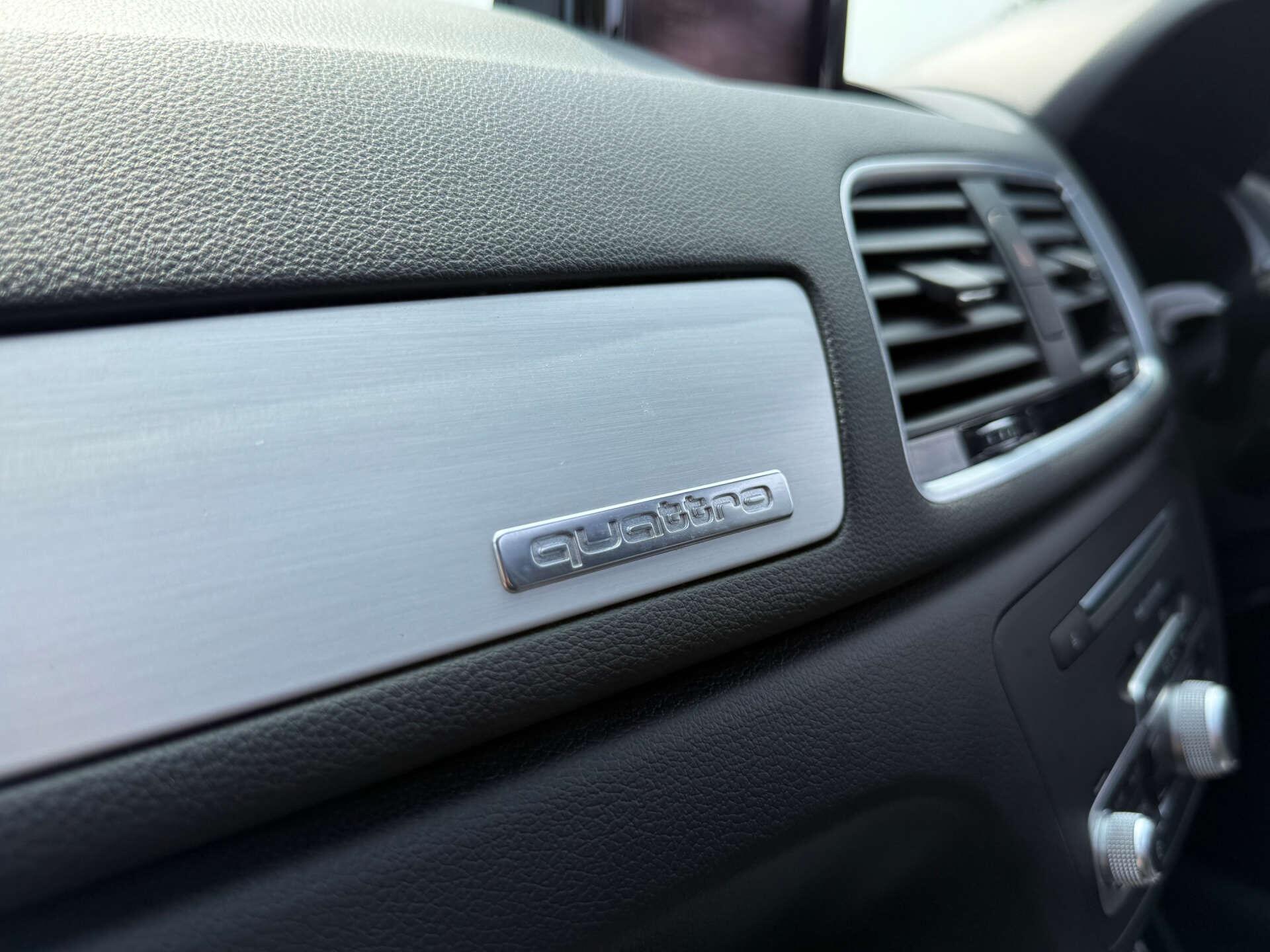 Audi Q3 view 73