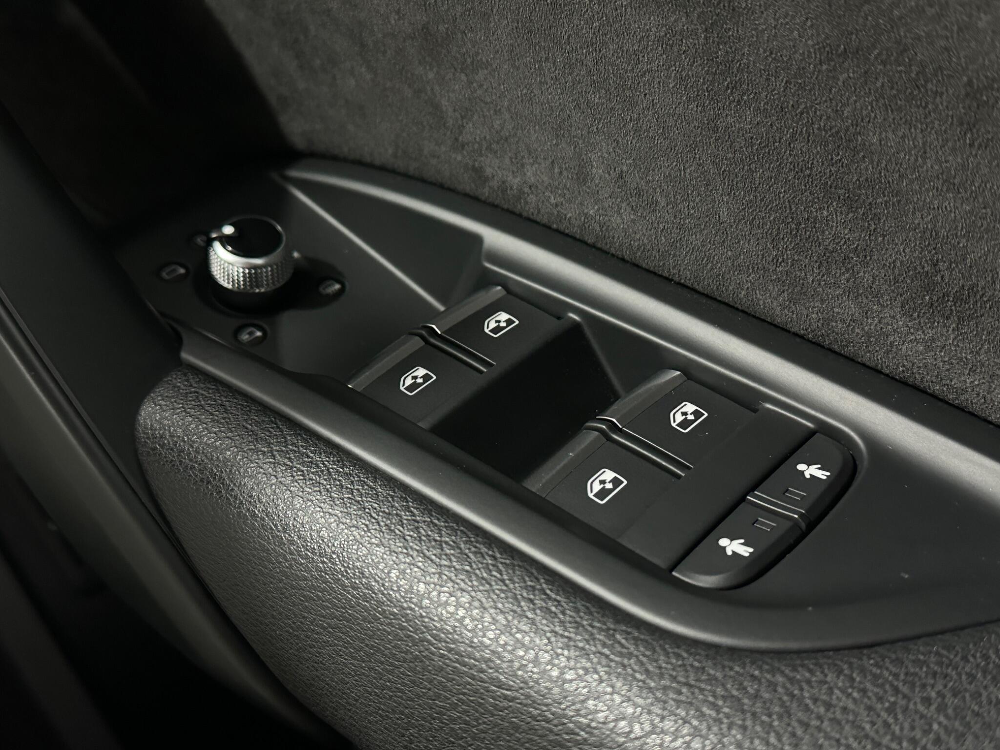 Audi Q5 view 19