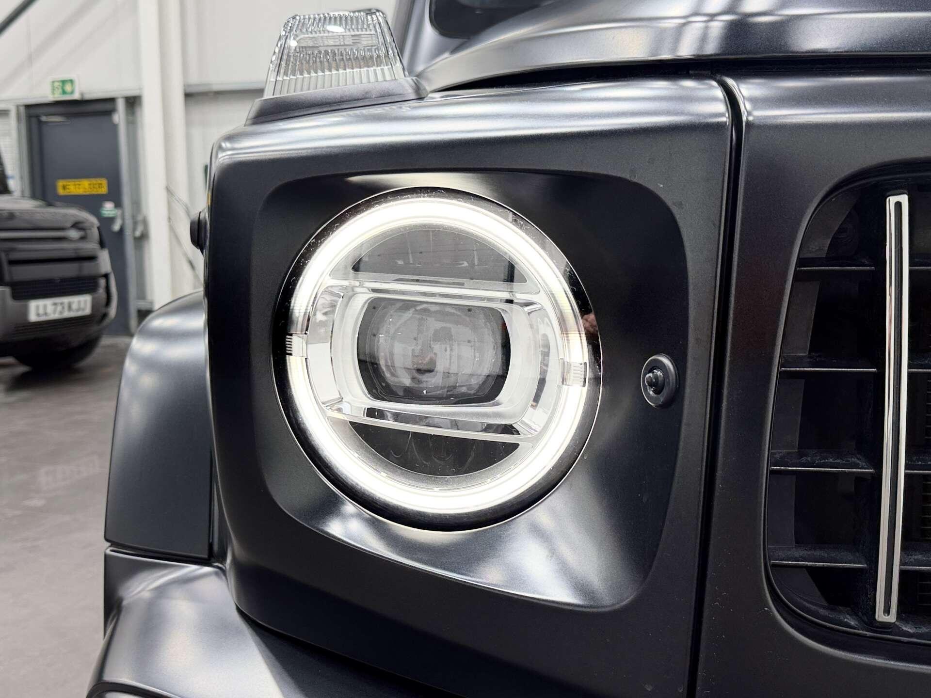 Mercedes-Benz G-Class view 36
