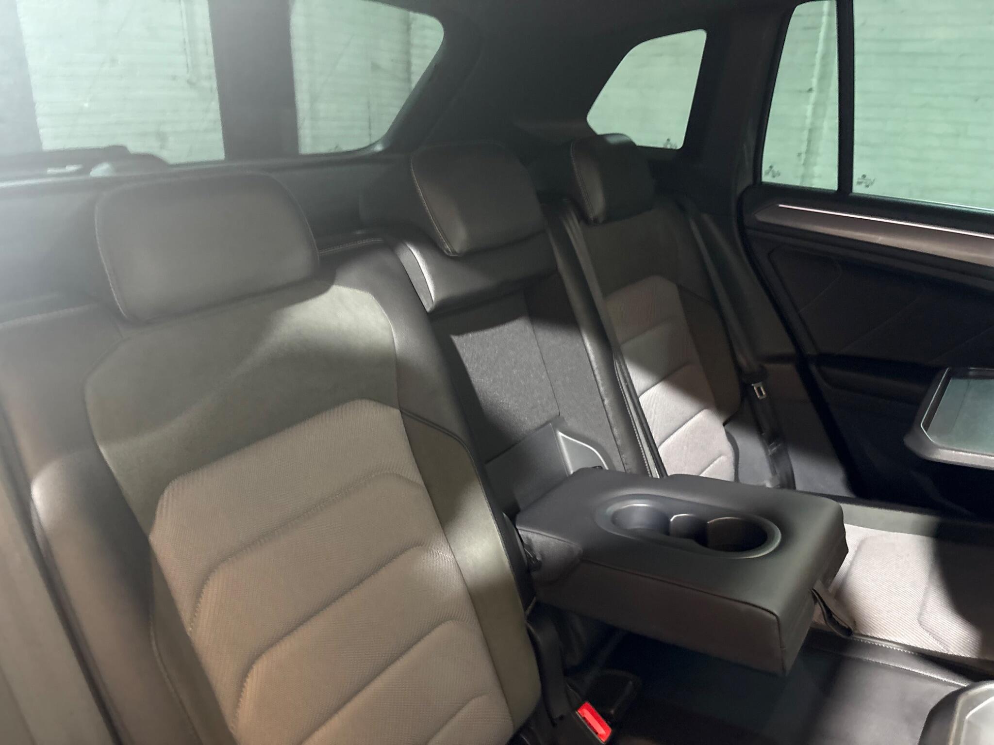 Volkswagen Tiguan view 24