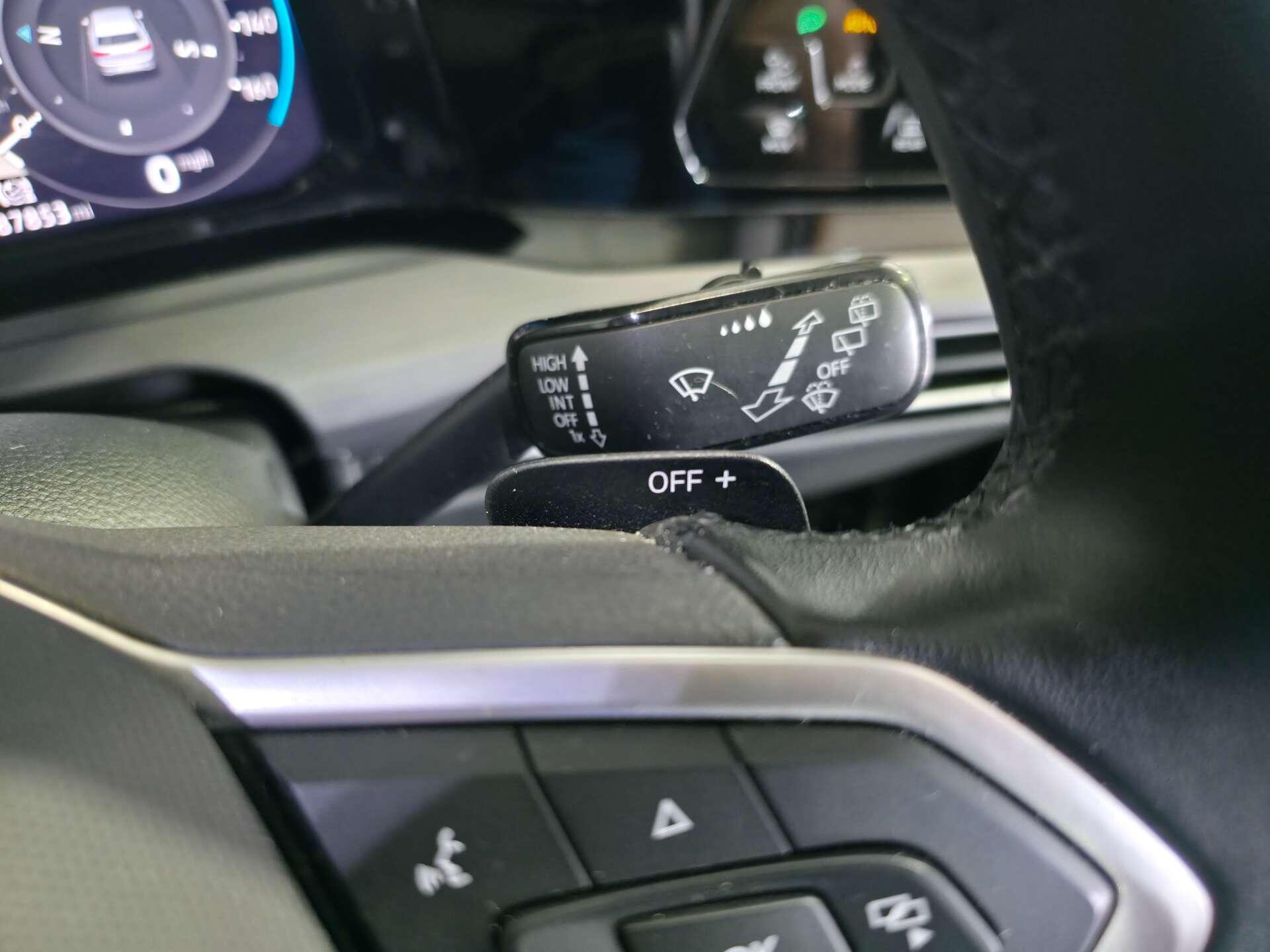 Volkswagen Golf view 34