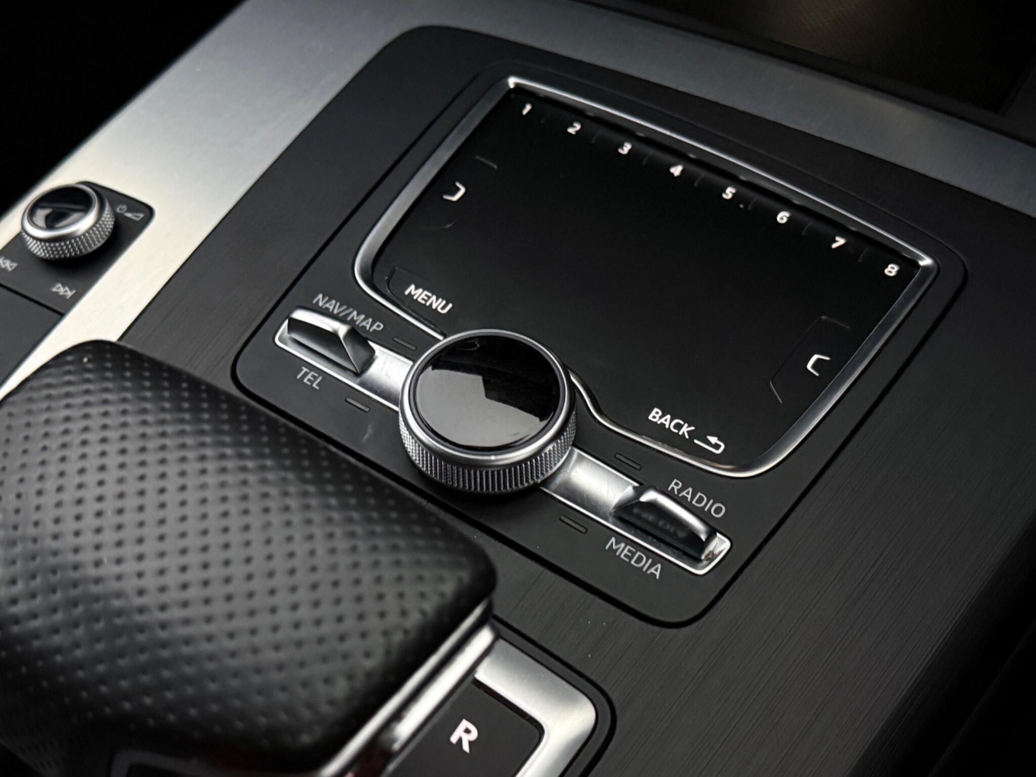 Audi Q5 view 31