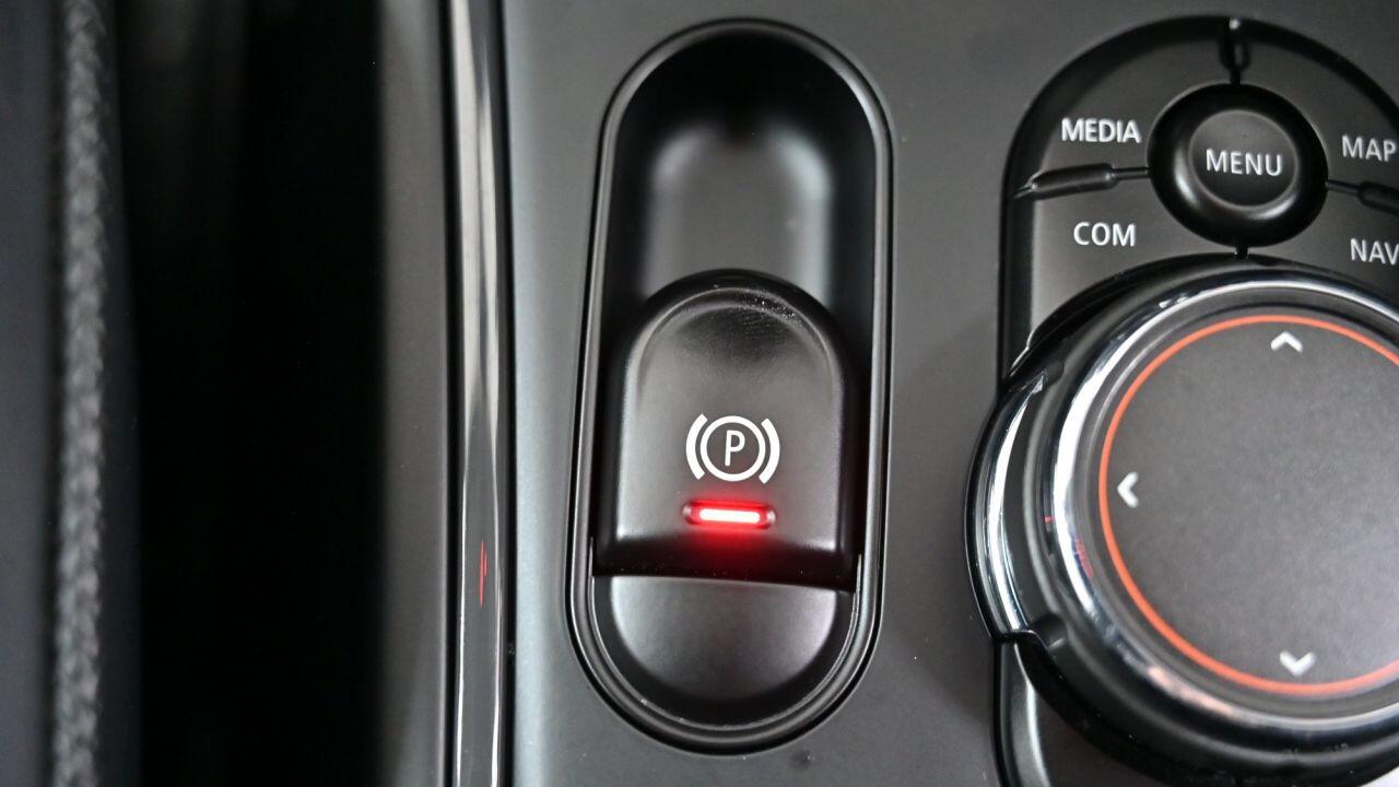 MINI Countryman view 33