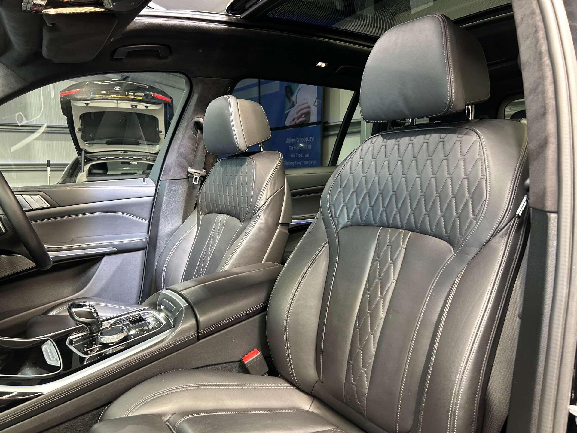 BMW X7 view 48