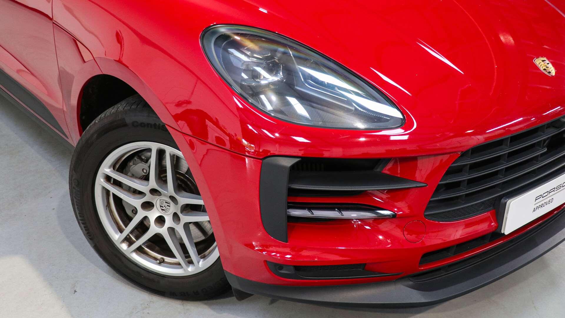 Porsche Macan view 32