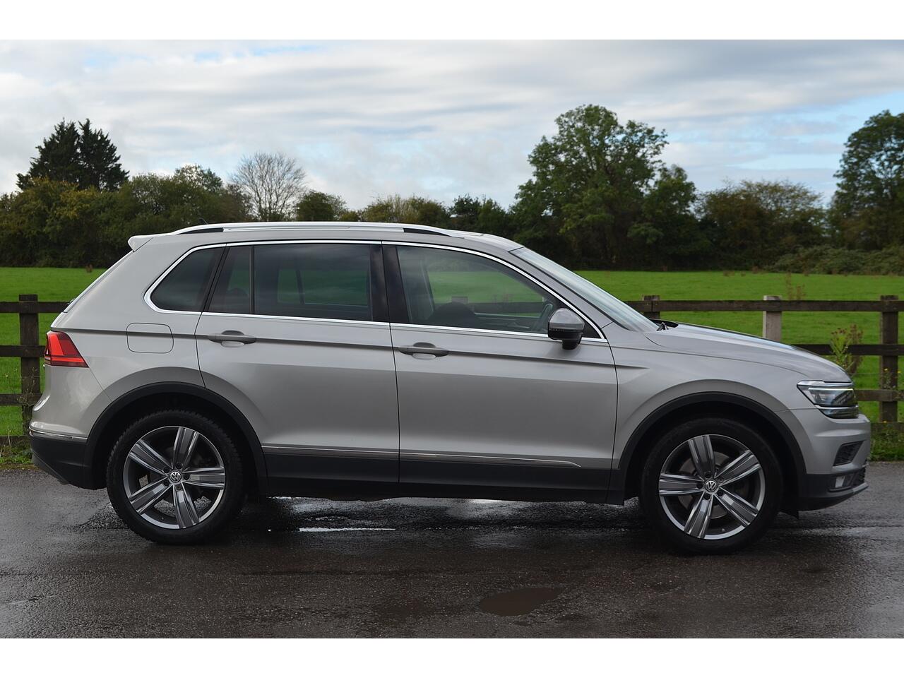 Volkswagen Tiguan view 10