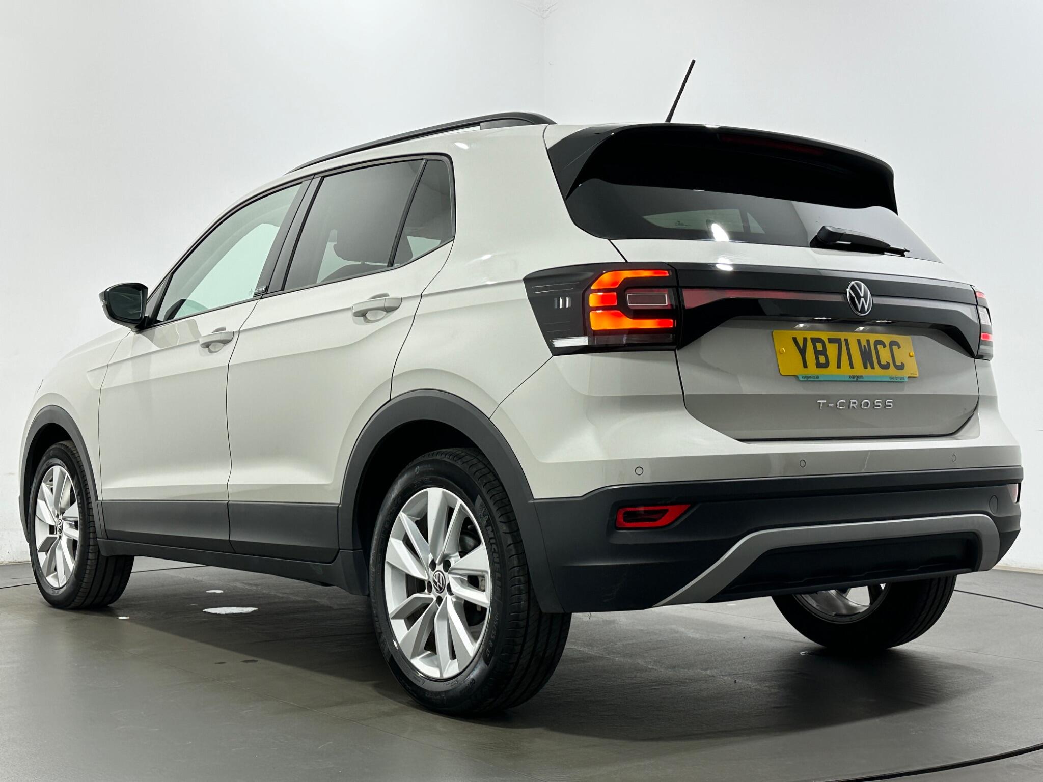 Volkswagen T-Cross view 48