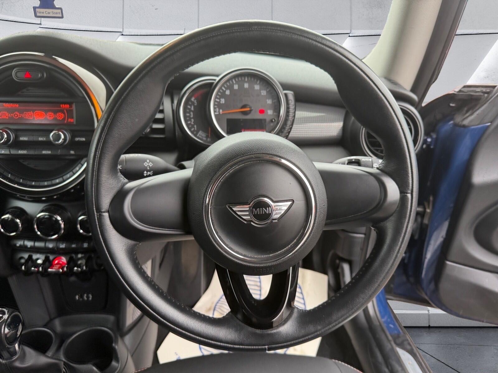 Mini Cooper view 14