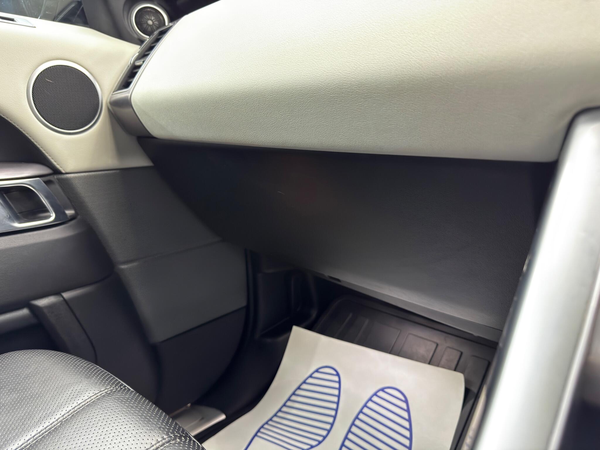 Land Rover Range Rover Sport view 34