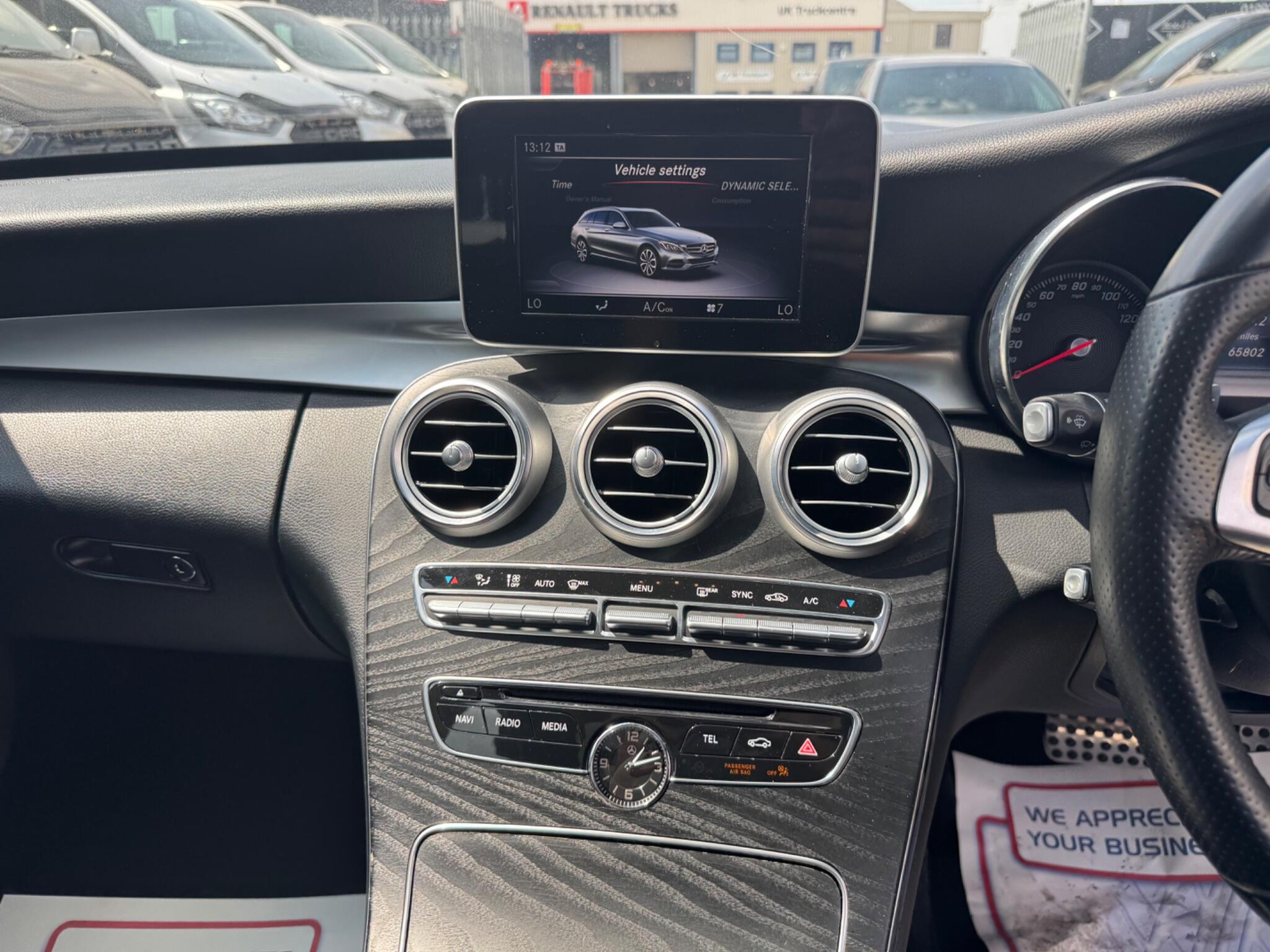 Mercedes-Benz C Class view 9