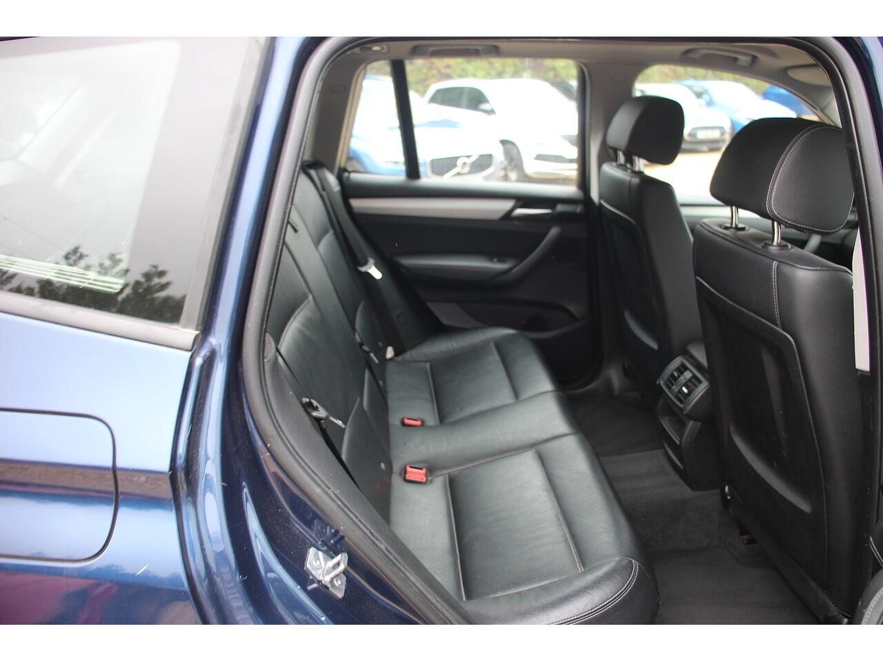 BMW X3 view 14