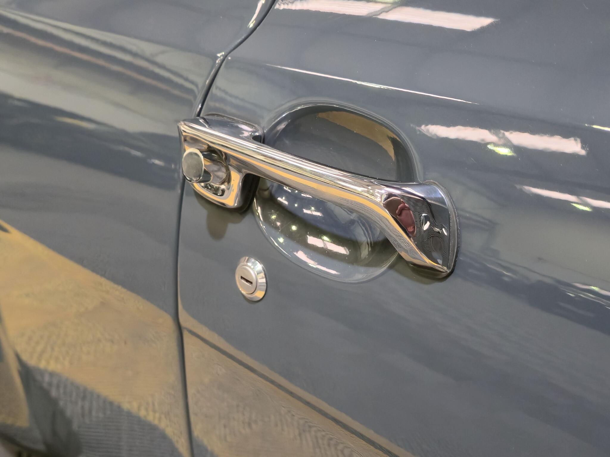 Ford Escort view 35