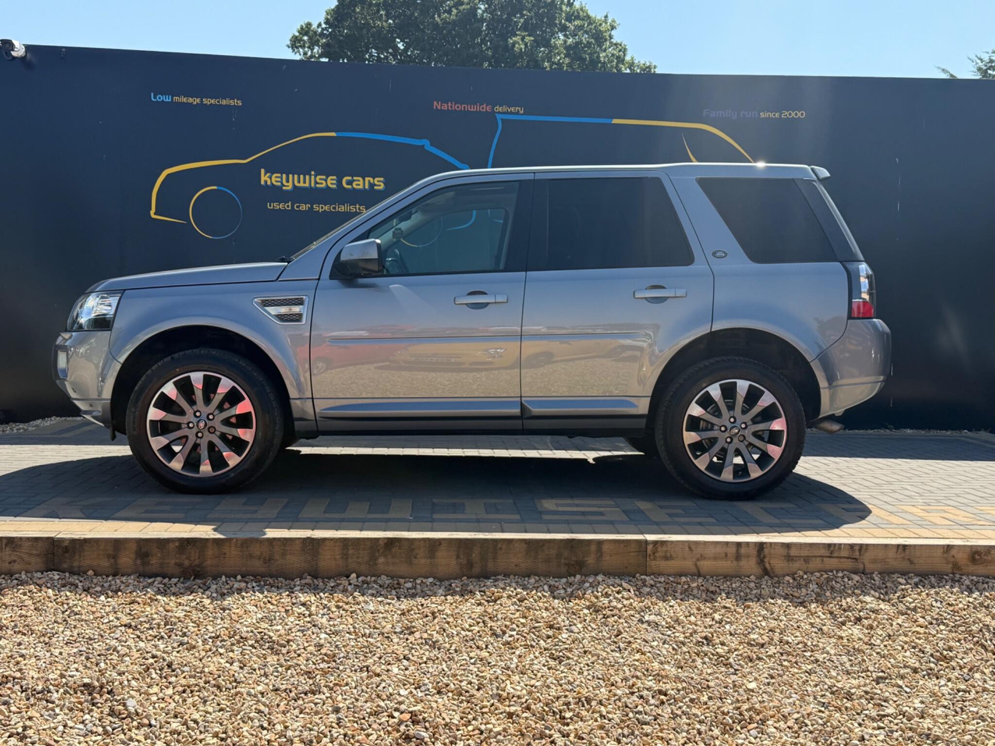 Land Rover Freelander view 2