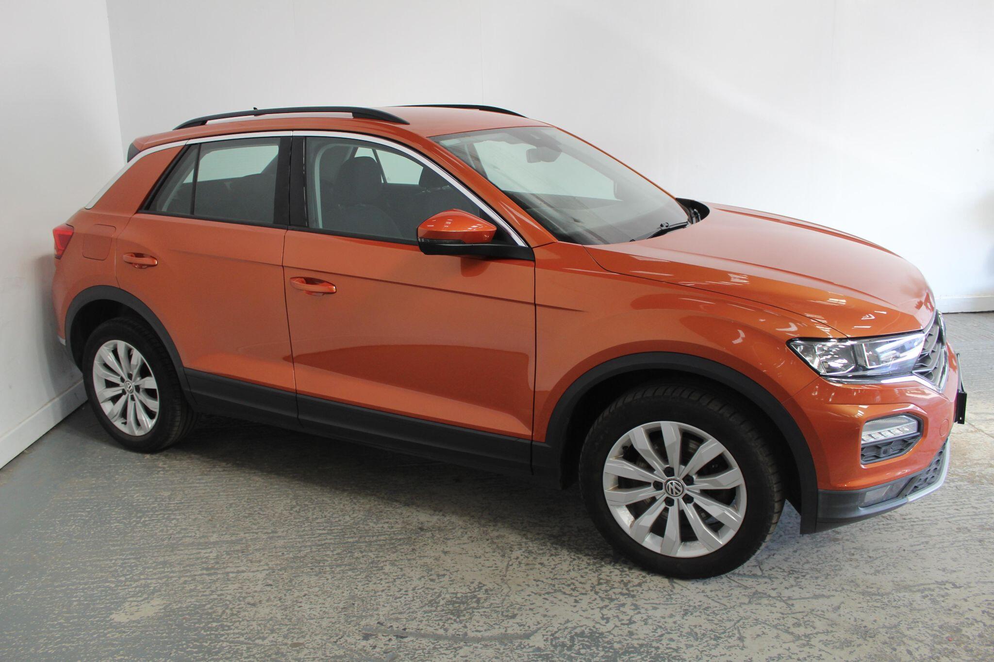 Volkswagen T-Roc view 4